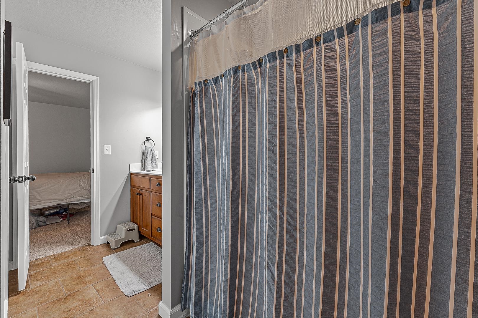 SHADOW RIDGE - Residential