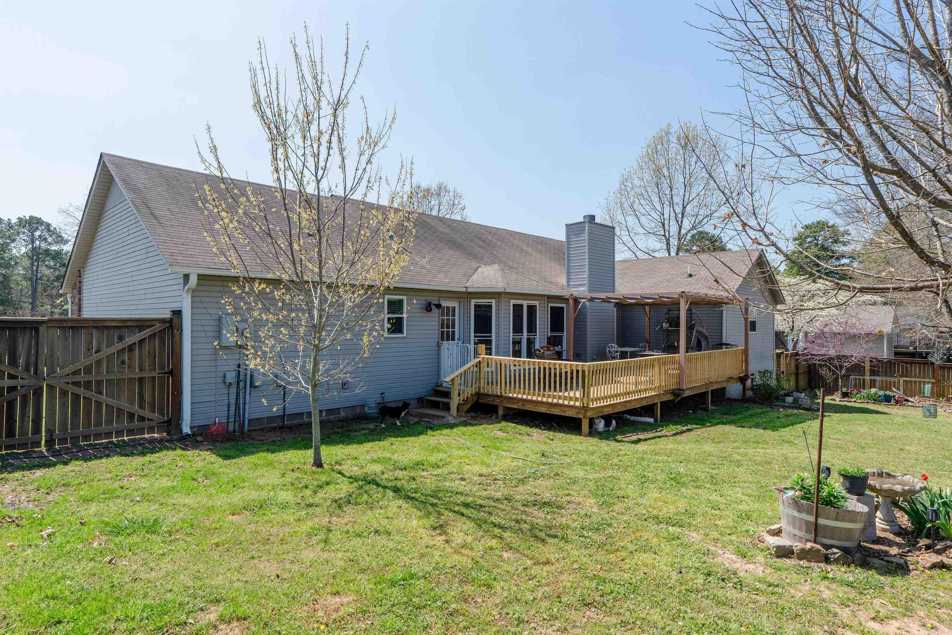 EDGEWATER COVE - Residential