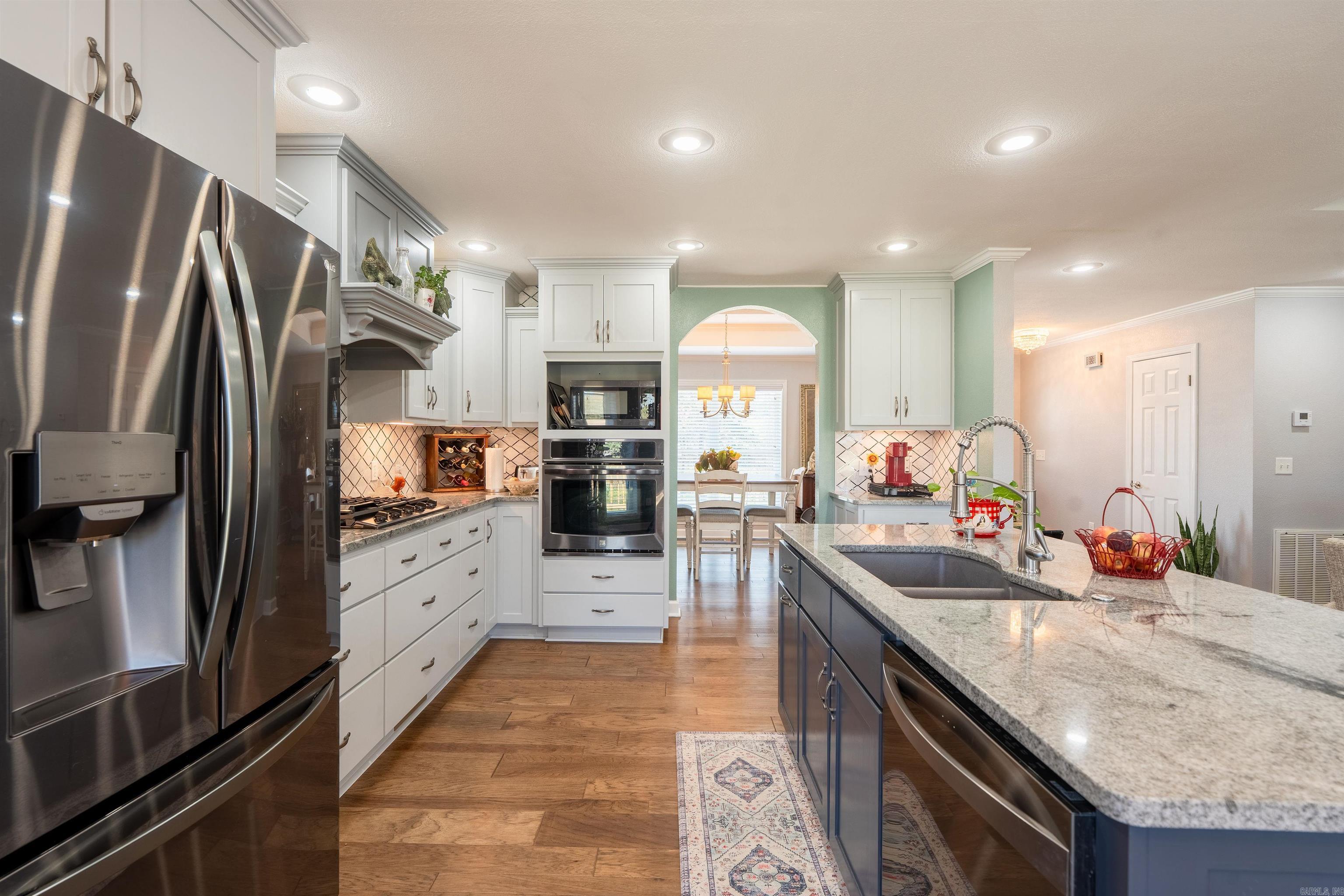 EDGEWATER COVE - Residential