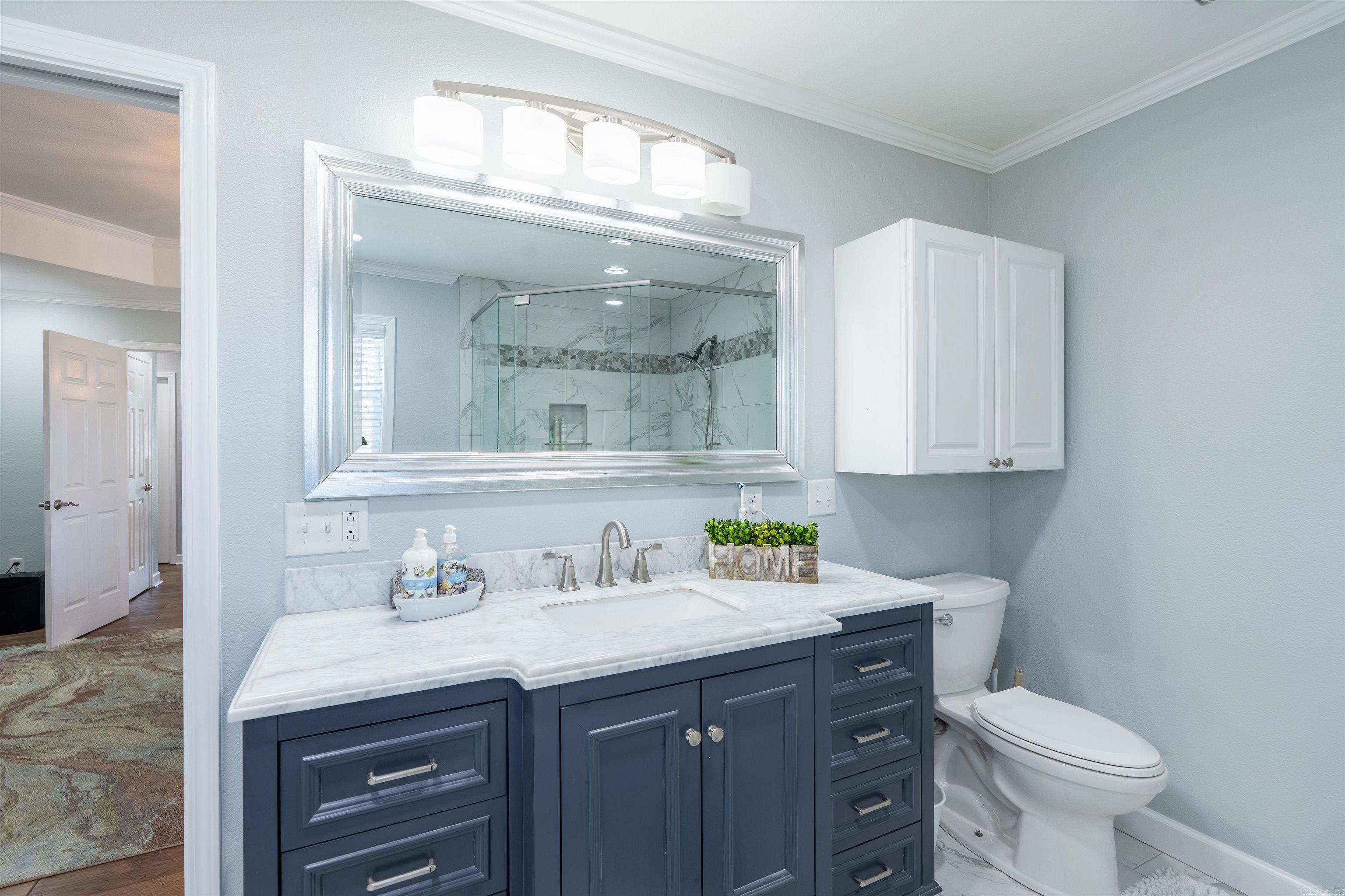 EDGEWATER COVE - Residential