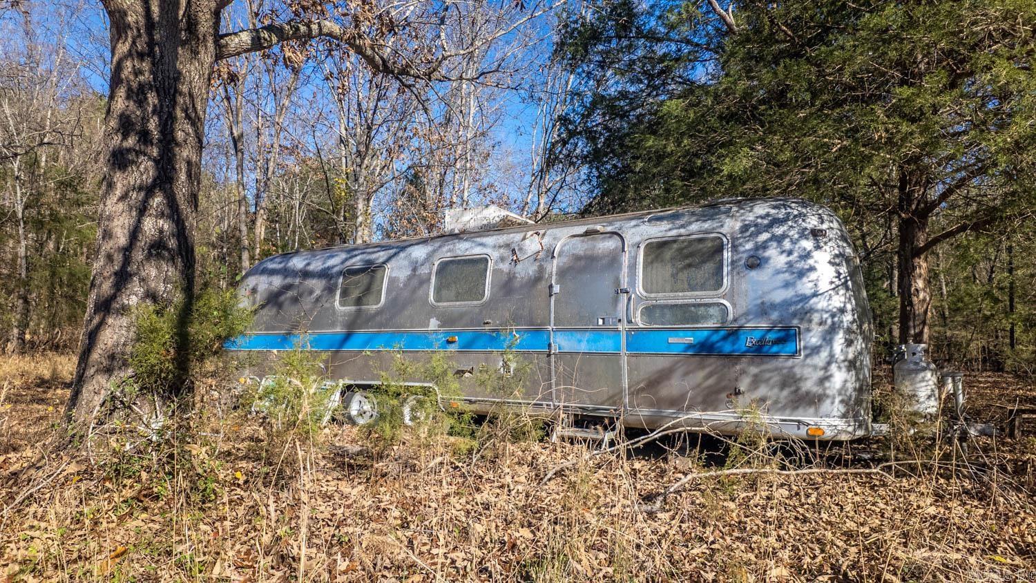 TAYLOR FOSTER BRANCH - Land