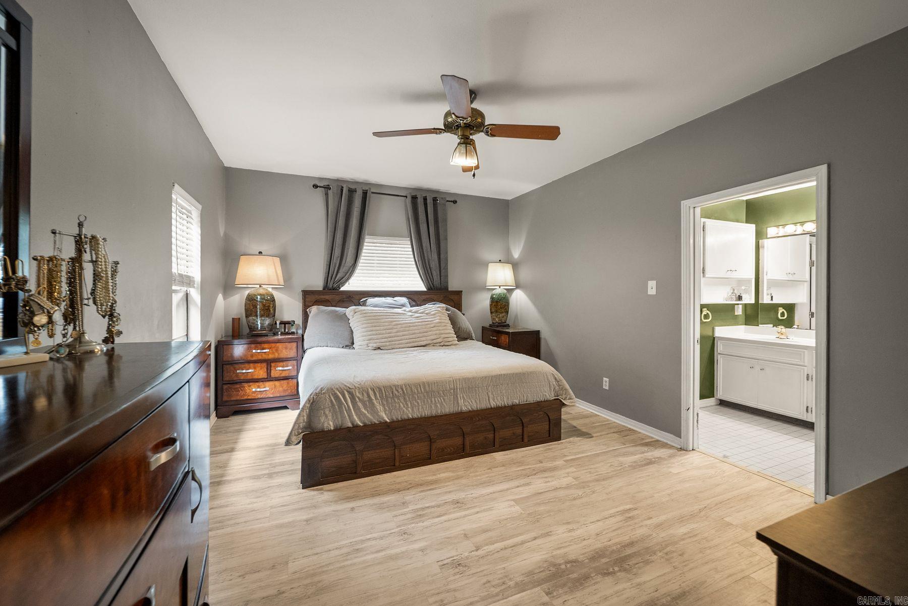 LEAWOOD MTN - Residential