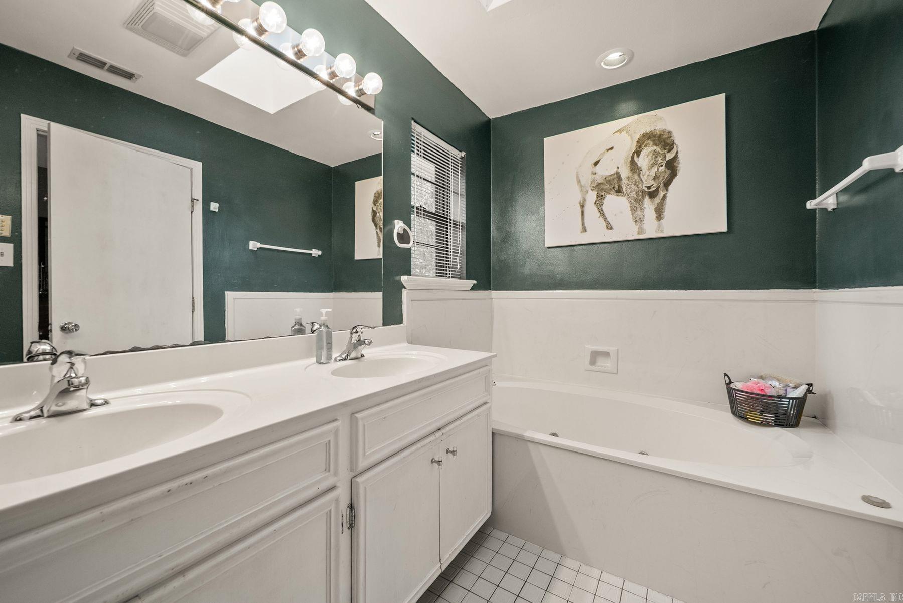 LEAWOOD MTN - Residential