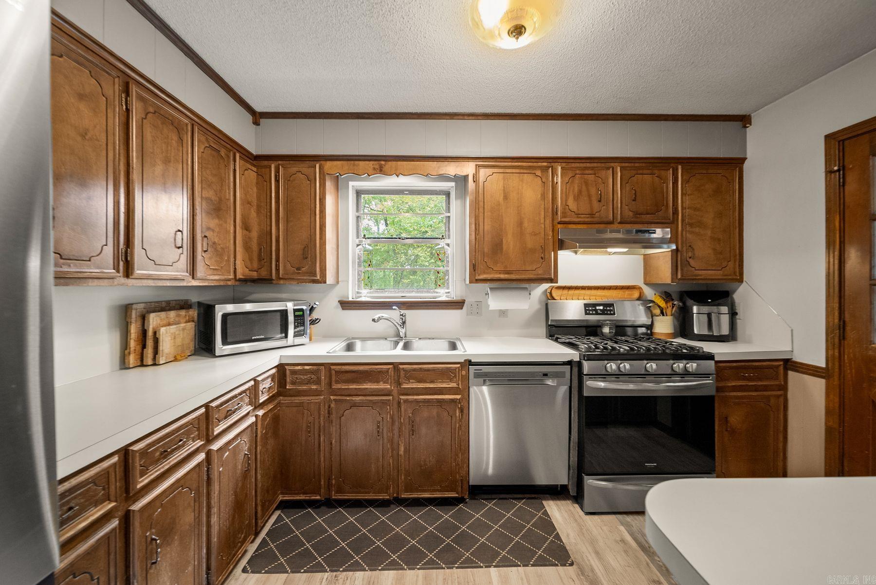 LEAWOOD MTN - Residential