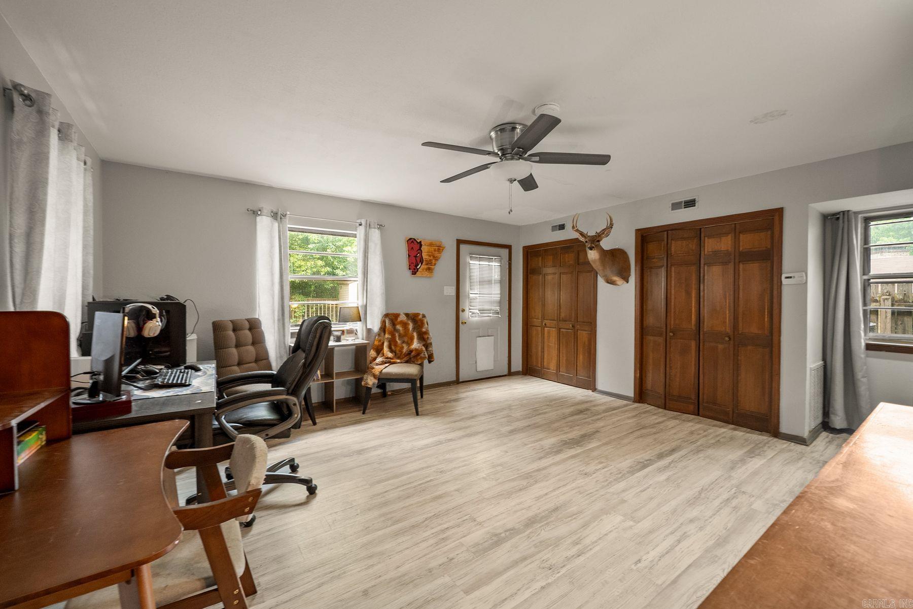 LEAWOOD MTN - Residential