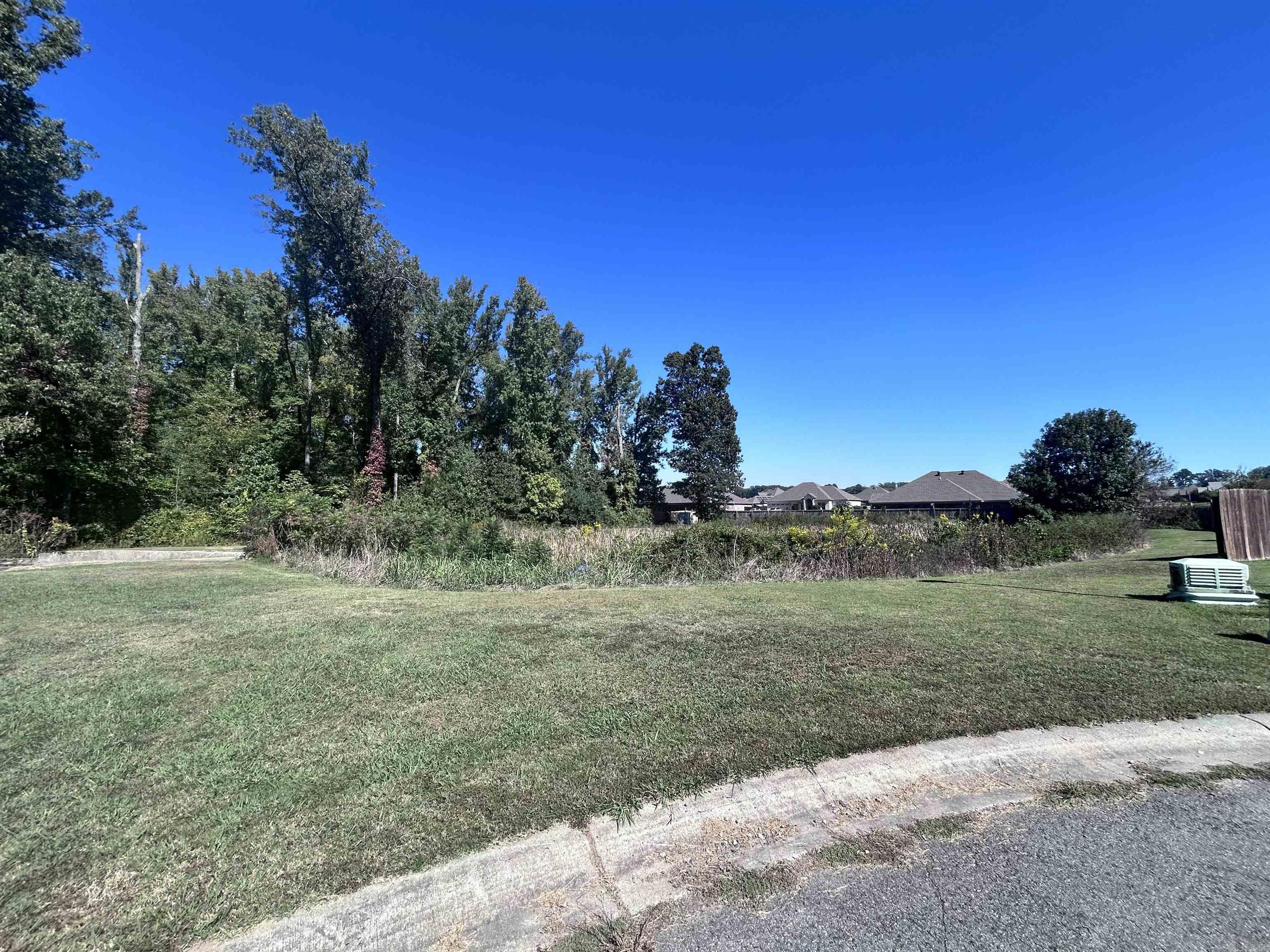 Private end of cul de sac setting in Shadow Creek Subdivision. Utilities at the street and minutes to the interstate for an effortless commute.