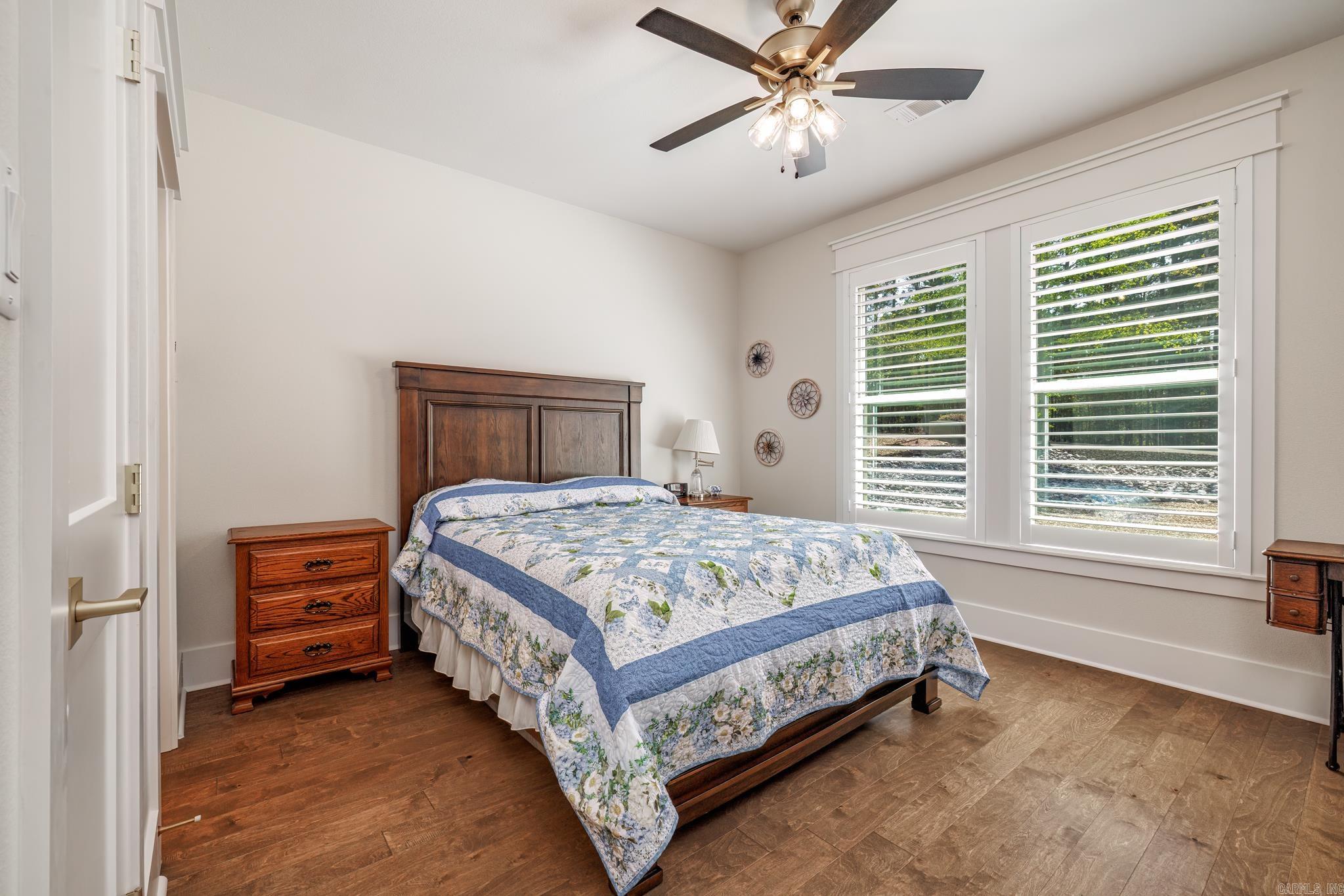 ISABELLA - Residential