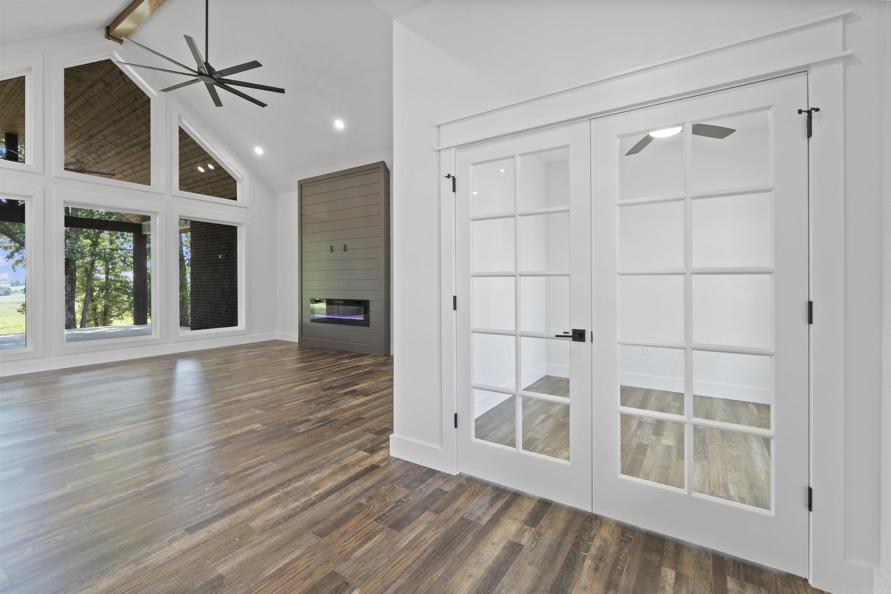 REPUBLICAN VALLEY ESTATES - Residential