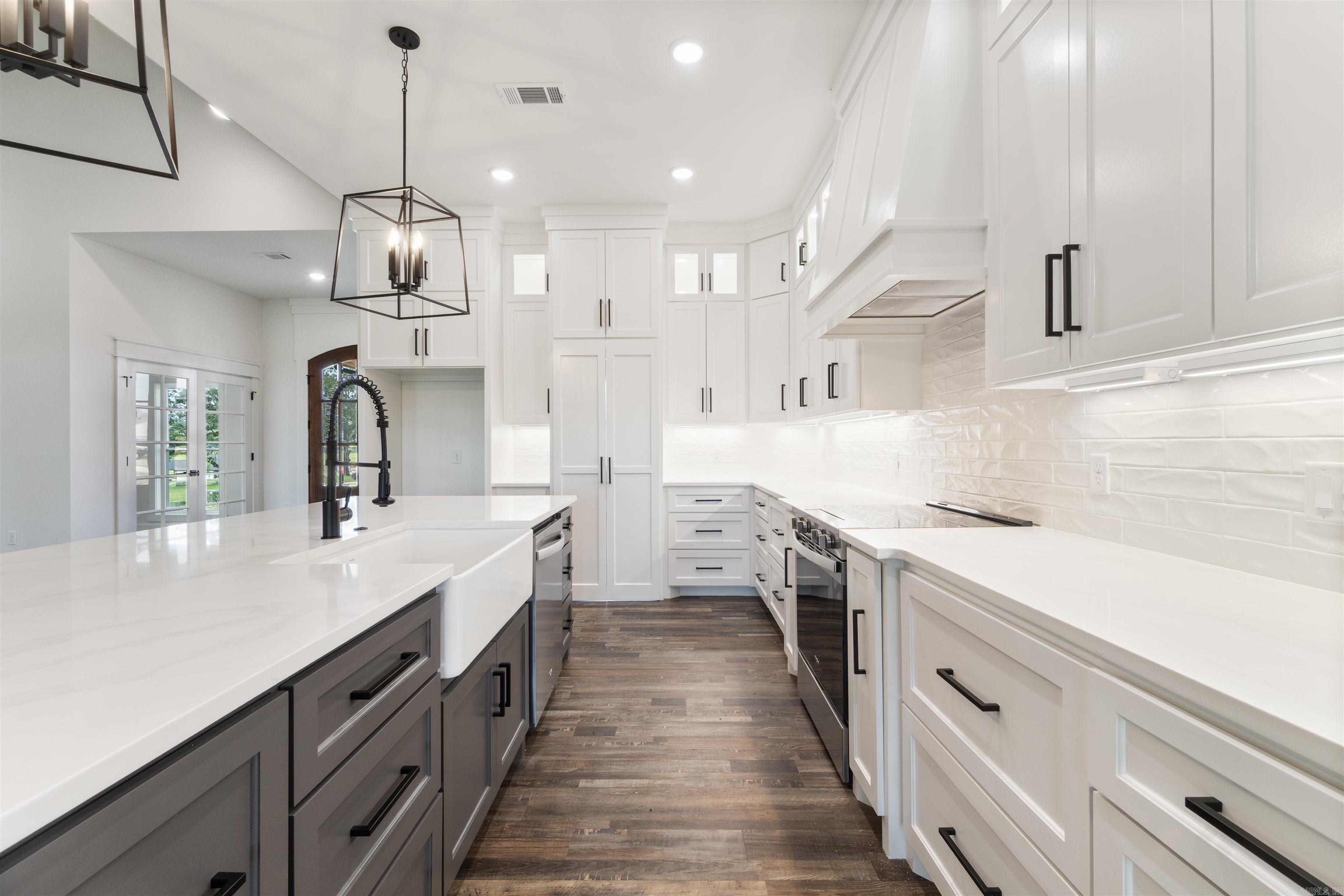 REPUBLICAN VALLEY ESTATES - Residential