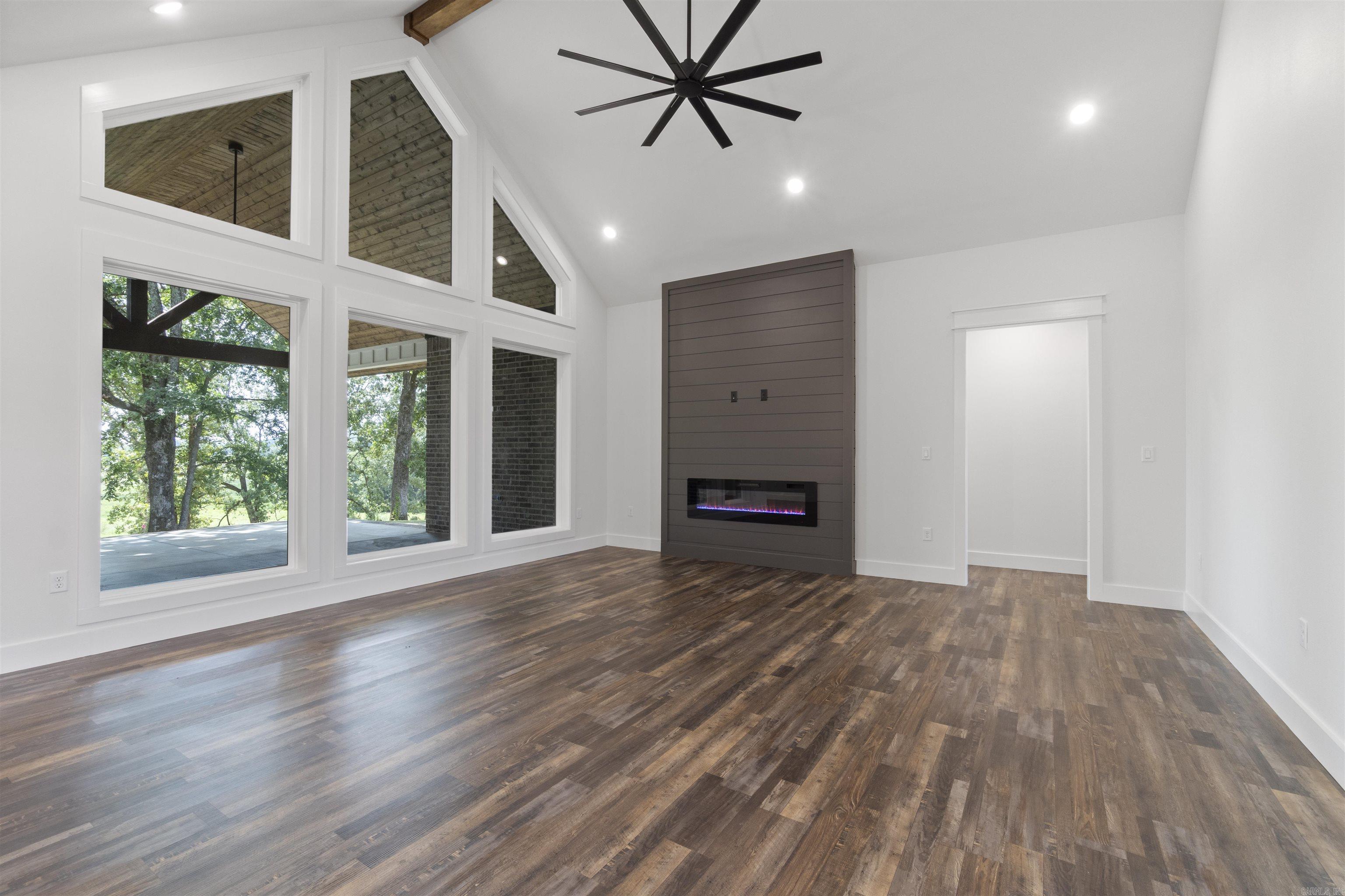 REPUBLICAN VALLEY ESTATES - Residential