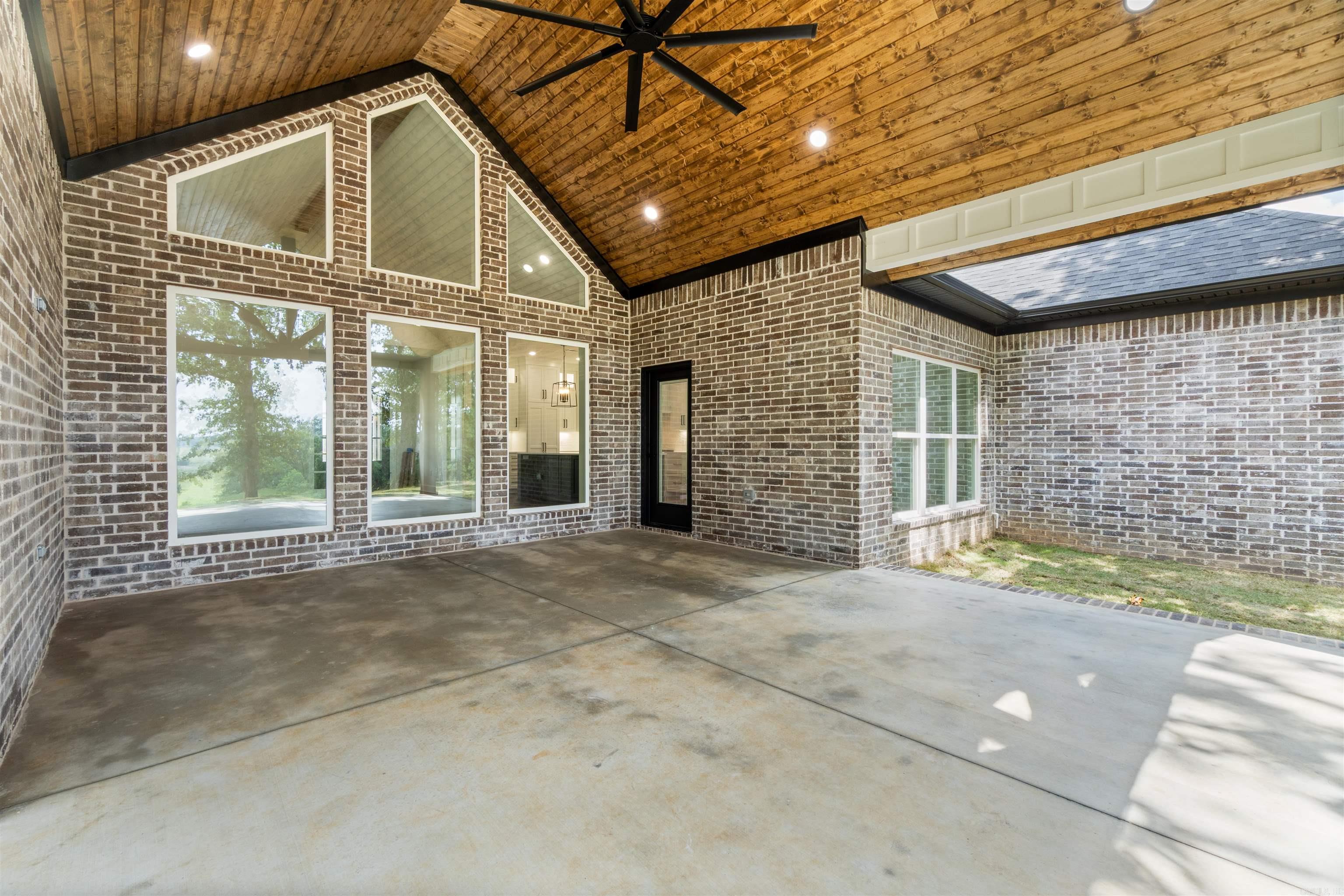 REPUBLICAN VALLEY ESTATES - Residential