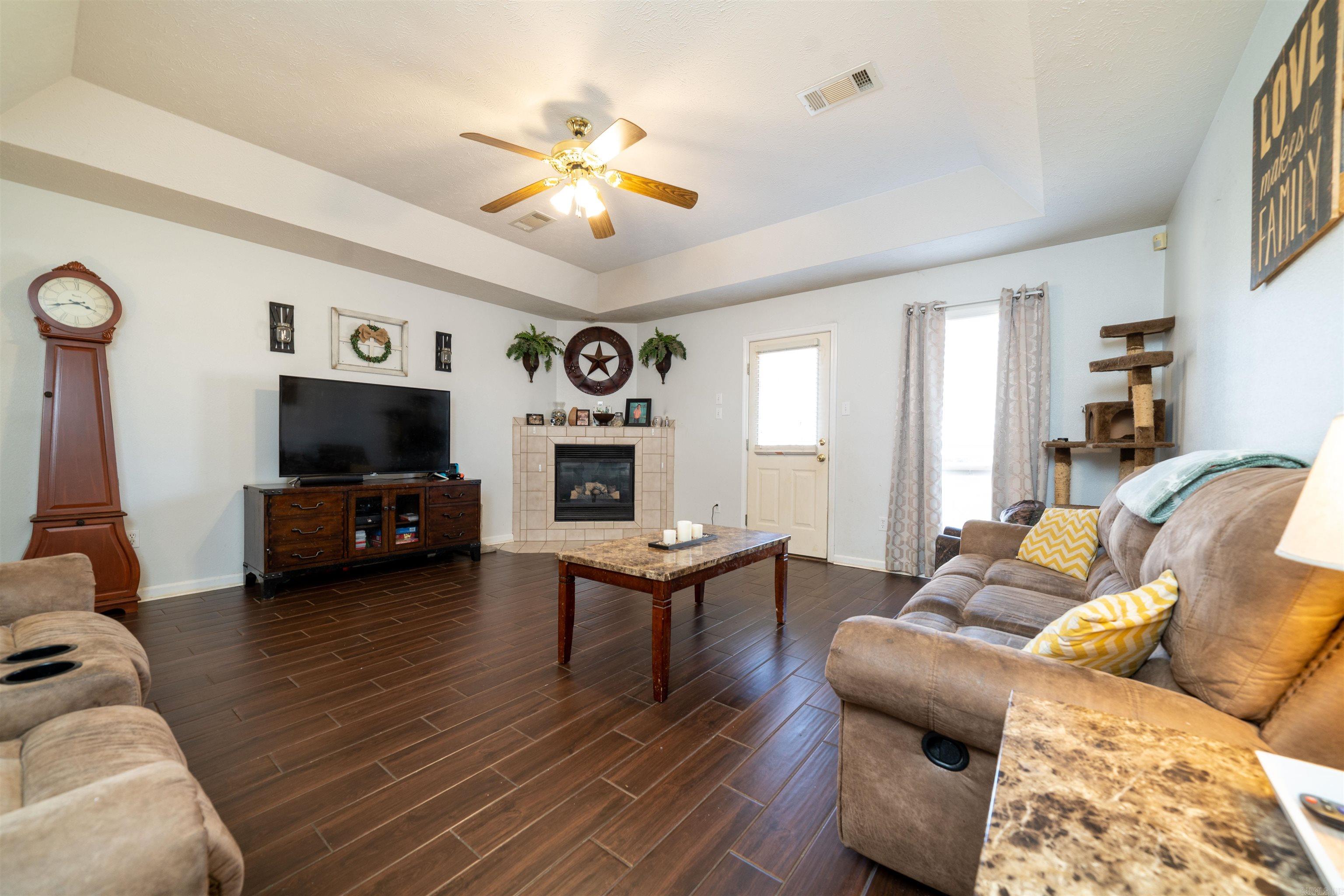 Fox Run I - Residential