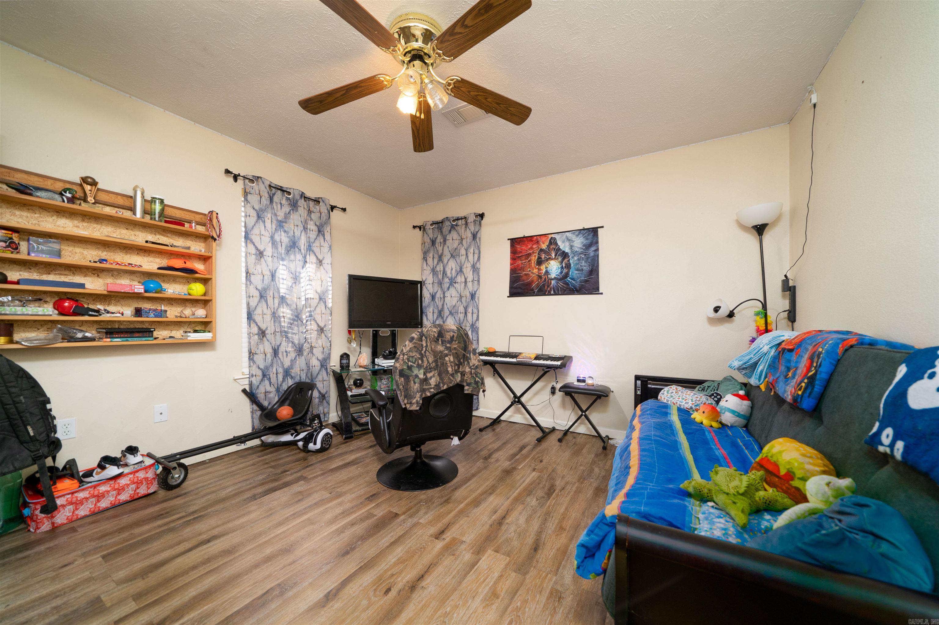 Fox Run I - Residential