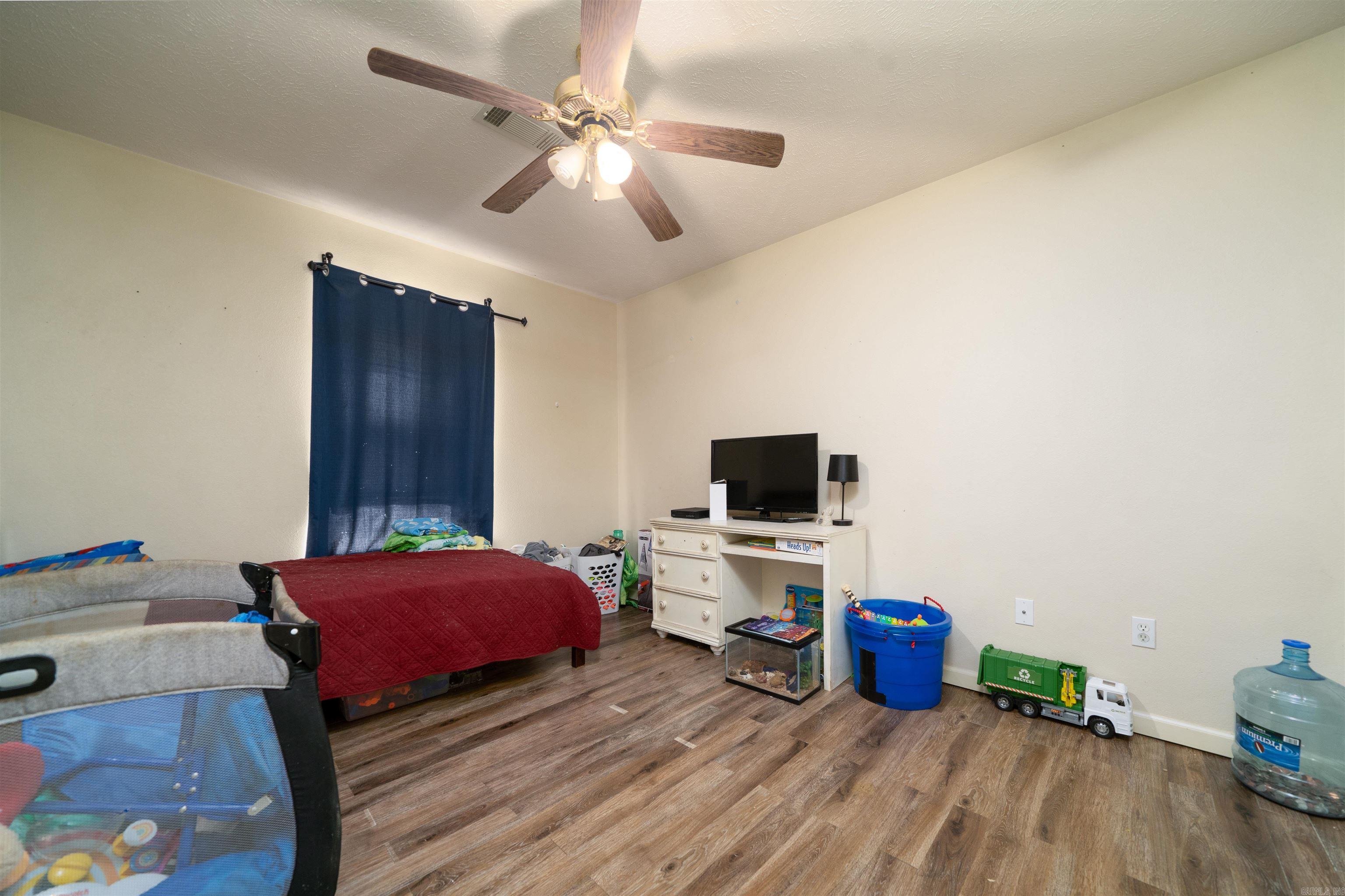 Fox Run I - Residential