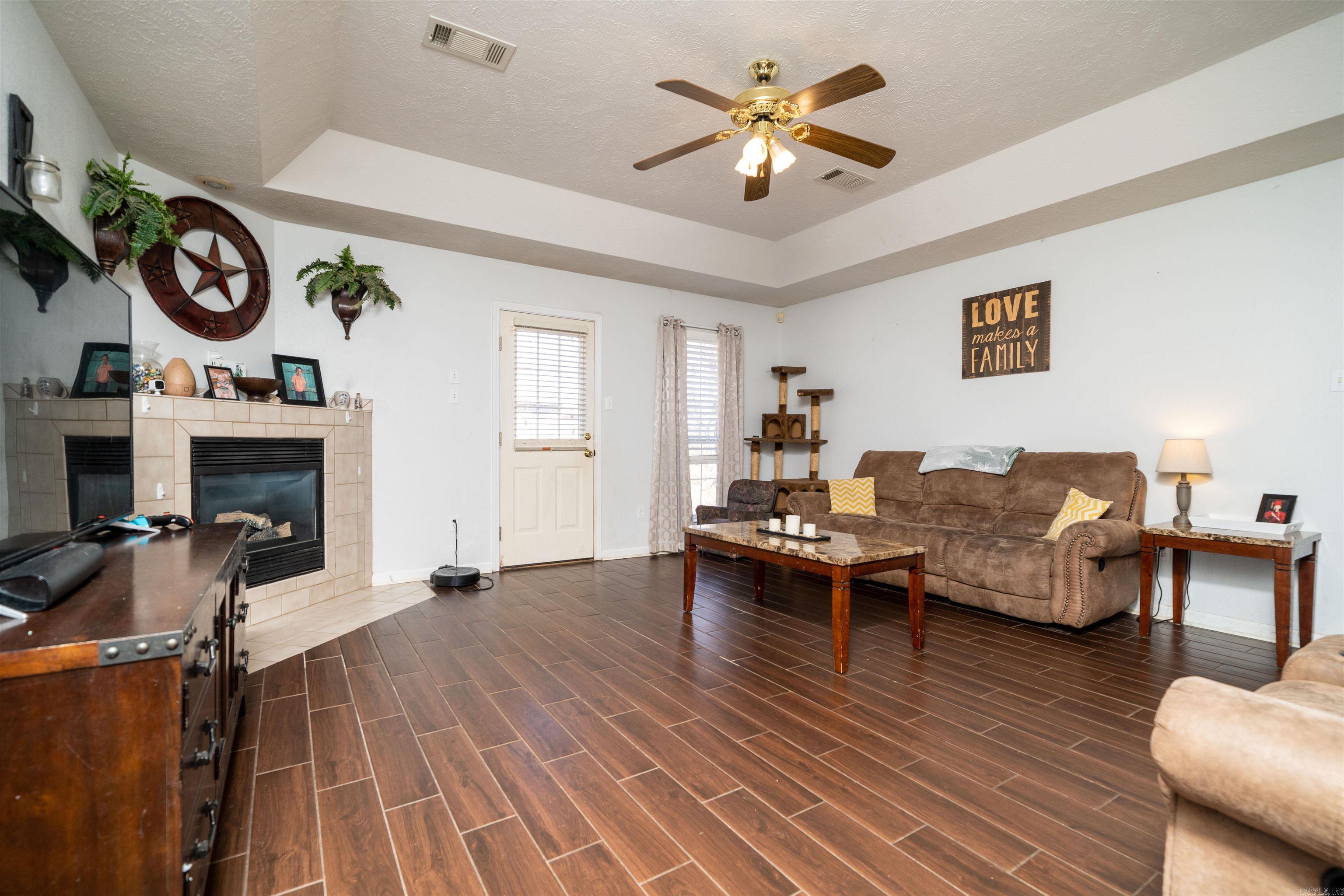 Fox Run I - Residential