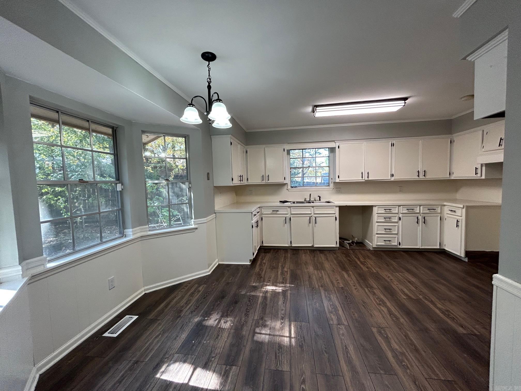 WALNUT VALLEY - Residential