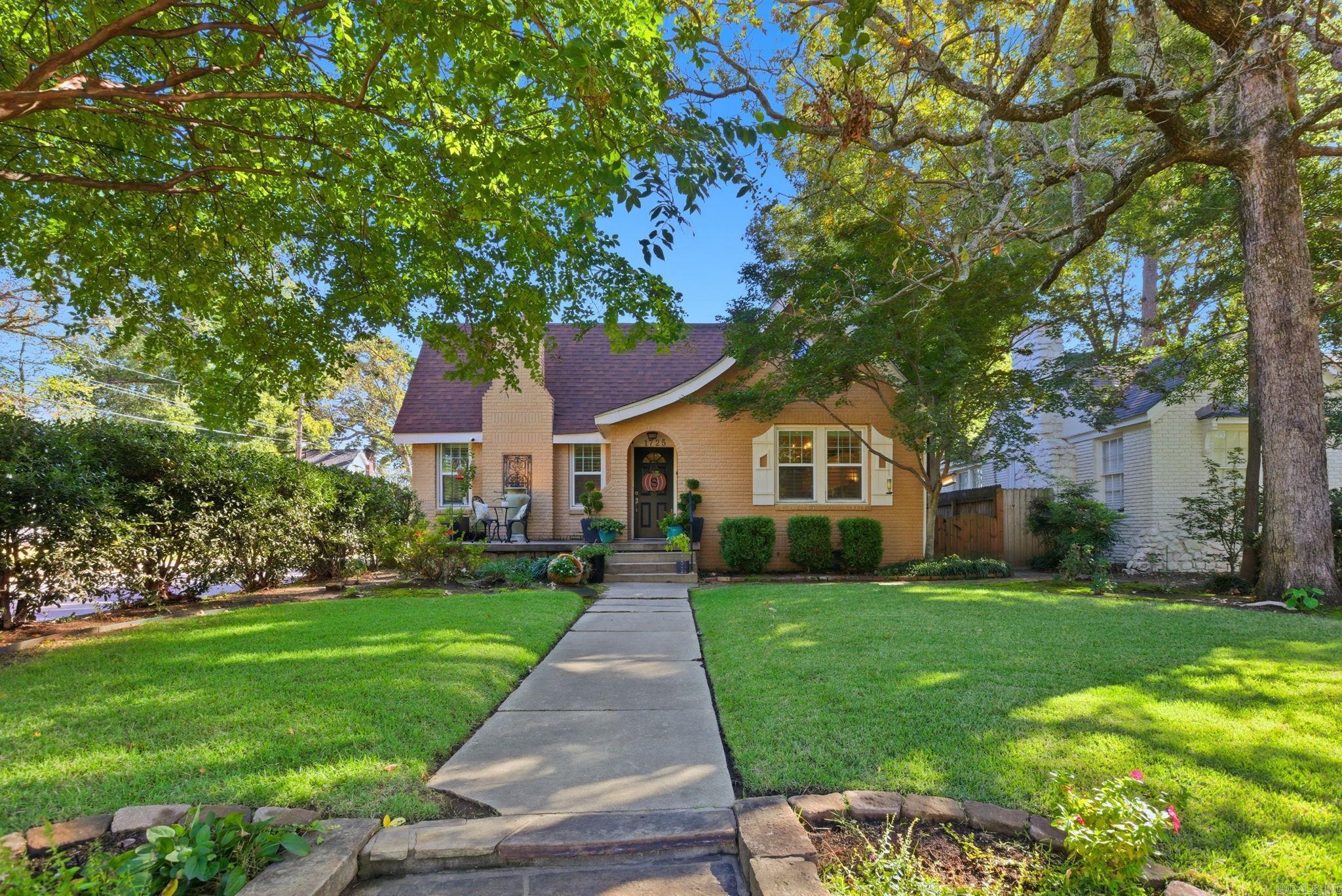 CLIFFEWOOD - Residential