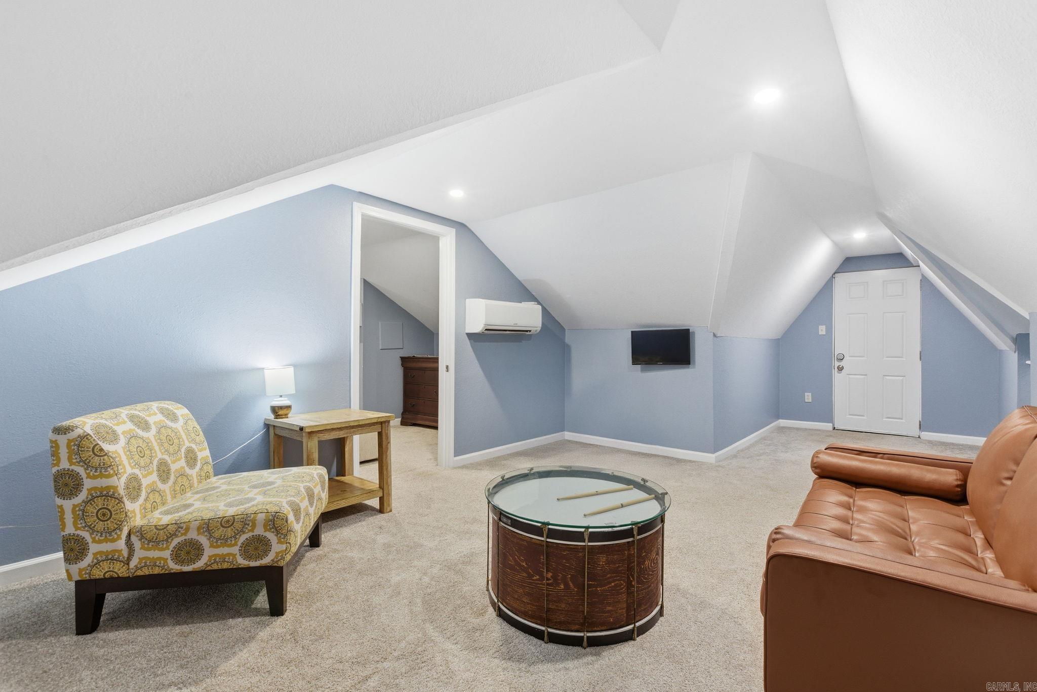 CLIFFEWOOD - Residential
