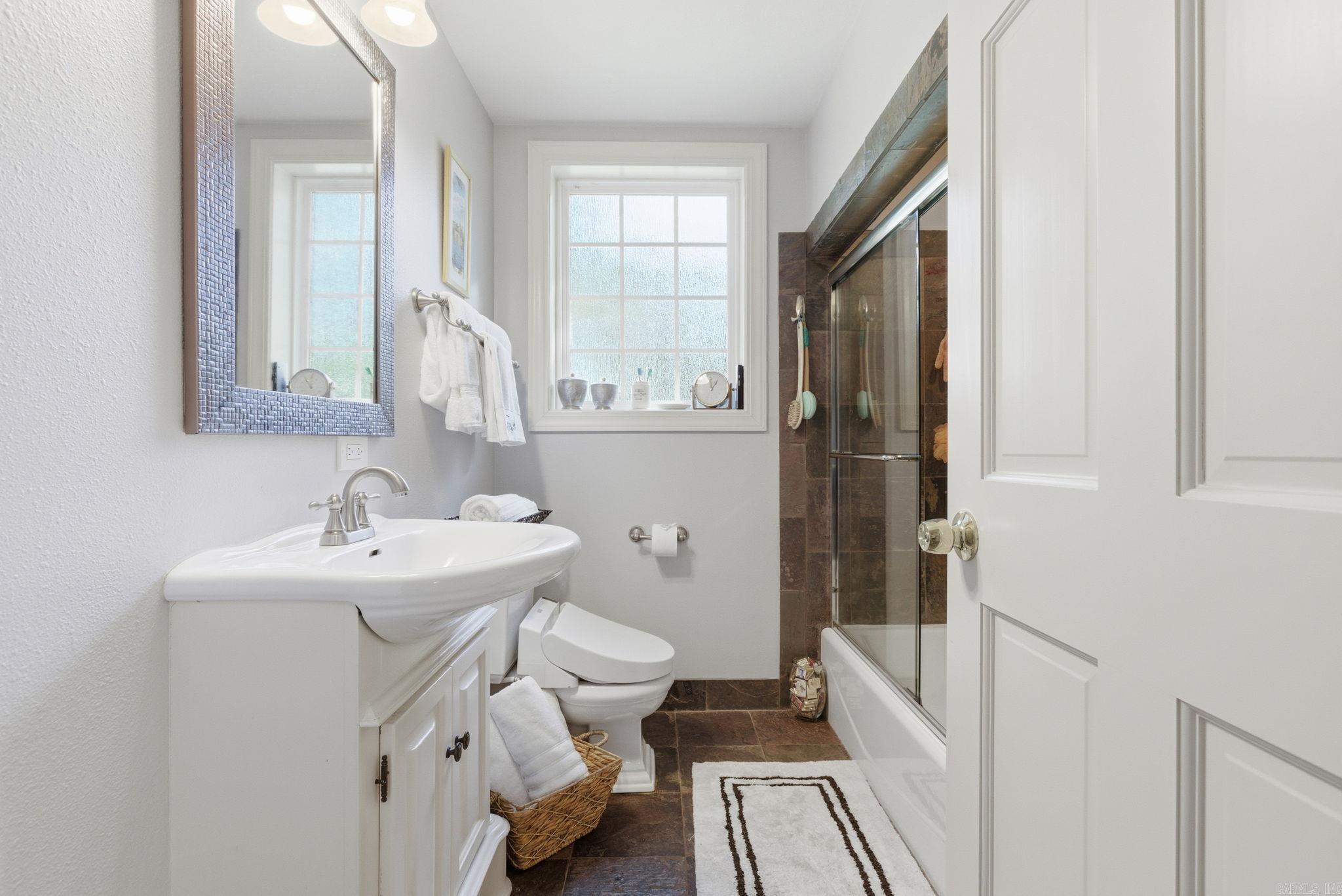 CLIFFEWOOD - Residential