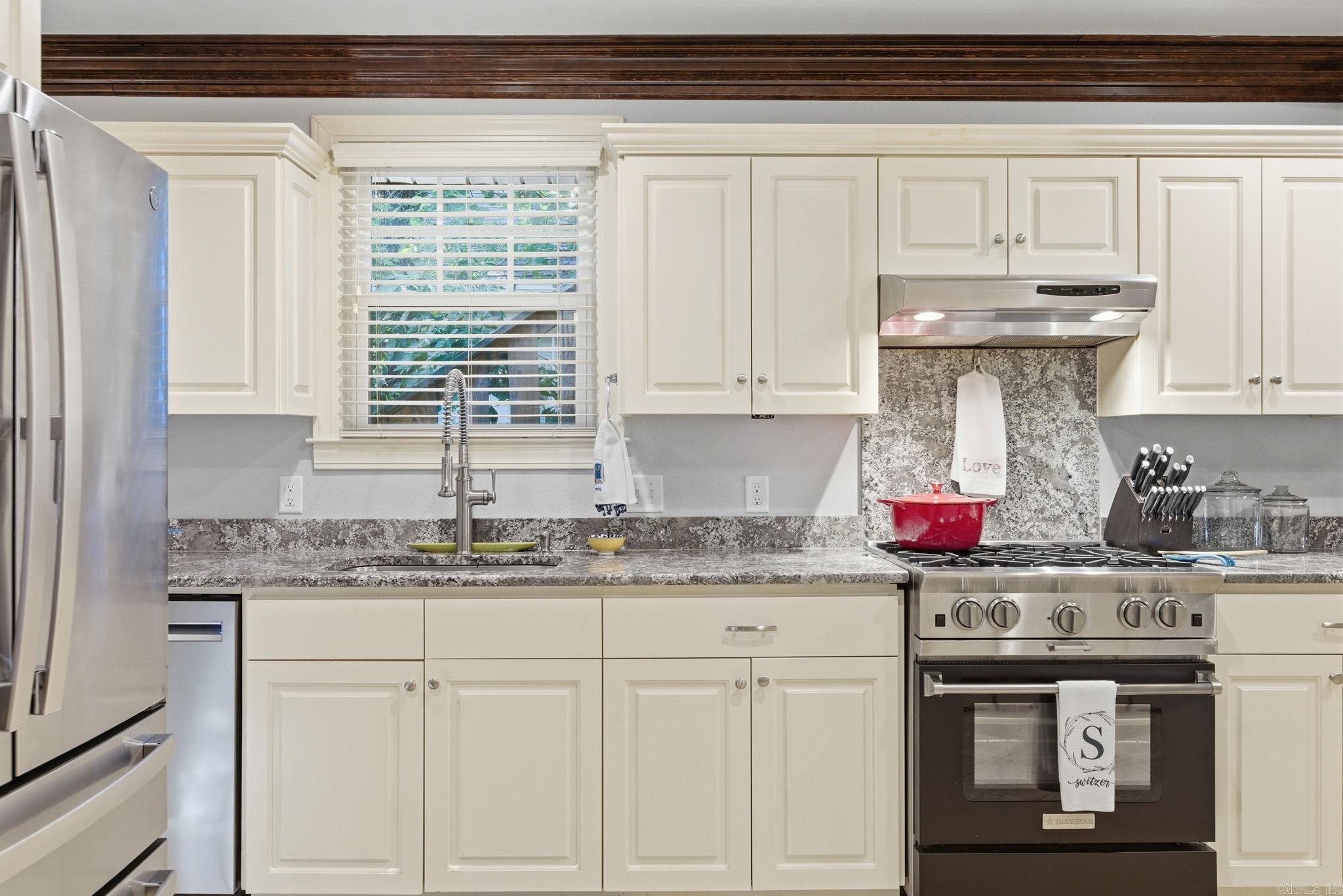 CLIFFEWOOD - Residential