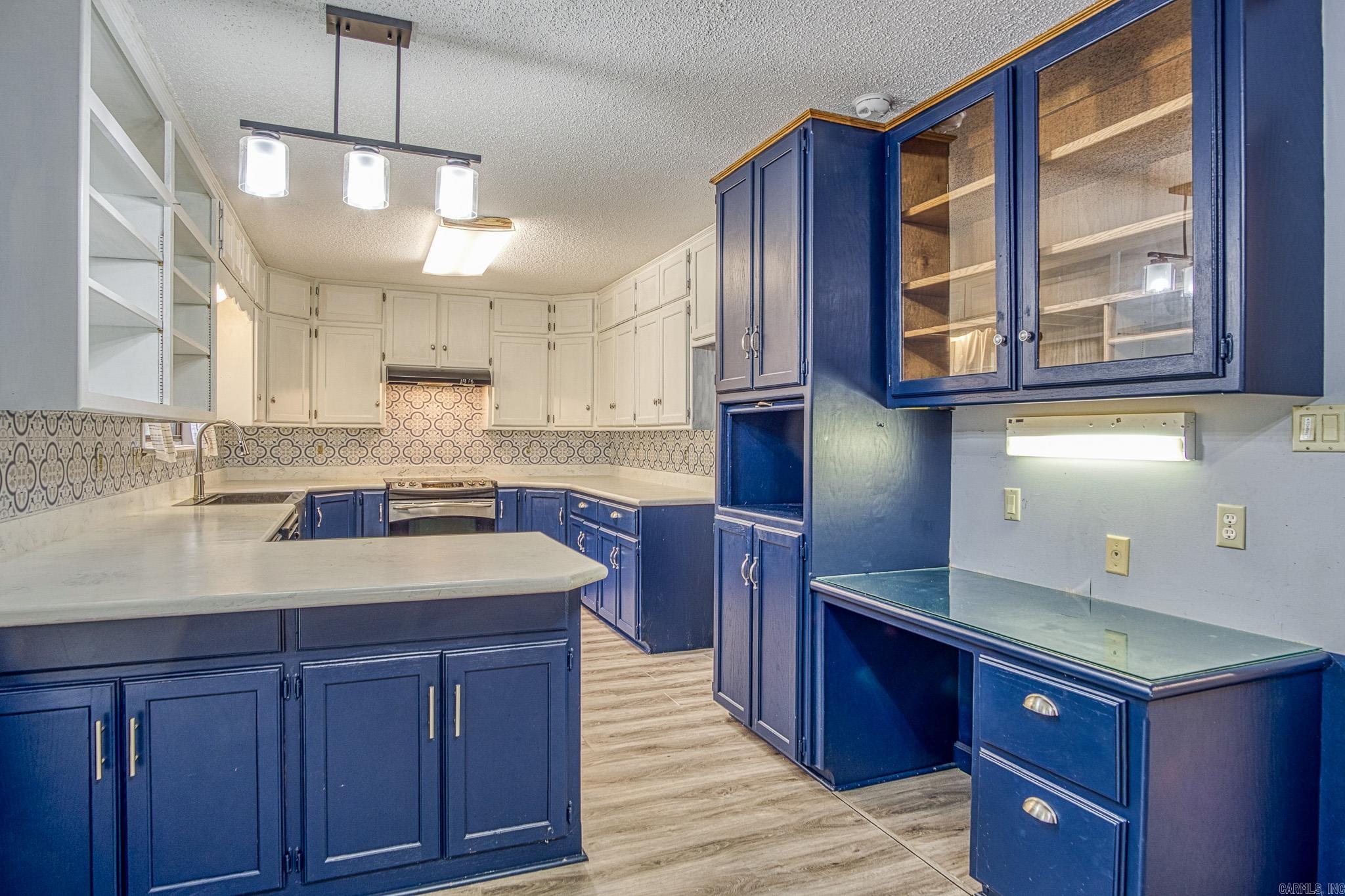 PINTUERERO - Residential