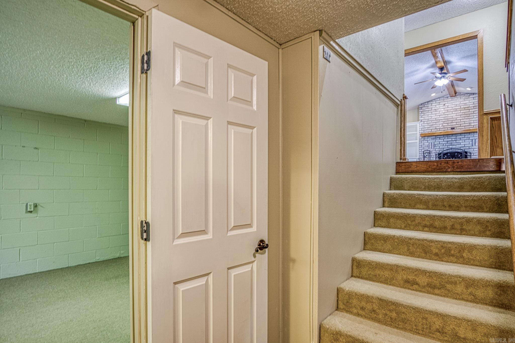 PINTUERERO - Residential