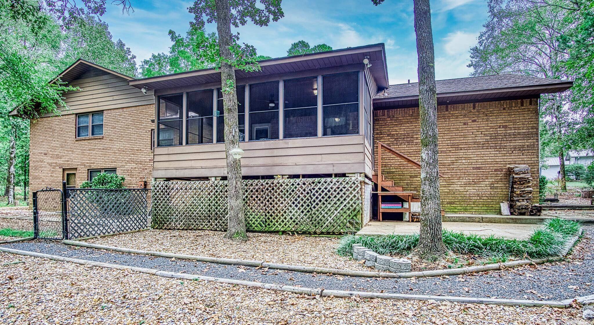 PINTUERERO - Residential