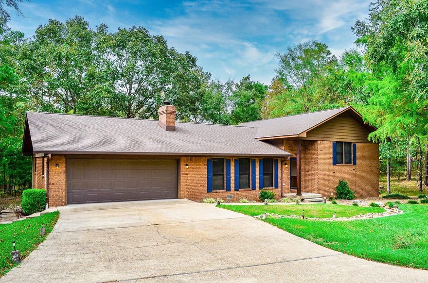 Situated in a highly desirable location near the Coronado Lake Boat ramp, Nature Trails, golf courses, and Balboa Lake Marina, 72 Pintuerero is a spacious 3-bedroom, 2.5-bathroom traditional home boasting 2,676 square feet of living space. The property features a generously sized living room with vaulted ceilings and a cozy wood-burning fireplace, an updated kitchen, laundry room, and modern flooring. Notable highlights include a seasonal screened porch, a convenient garage shop, a versatile den or bonus room with a kitchenette, and ample storage throughout the home. For additional details and information, be sure to explore the agent's remarks. This property offers a harmonious blend of location and amenities for comfortable living and enjoyment.