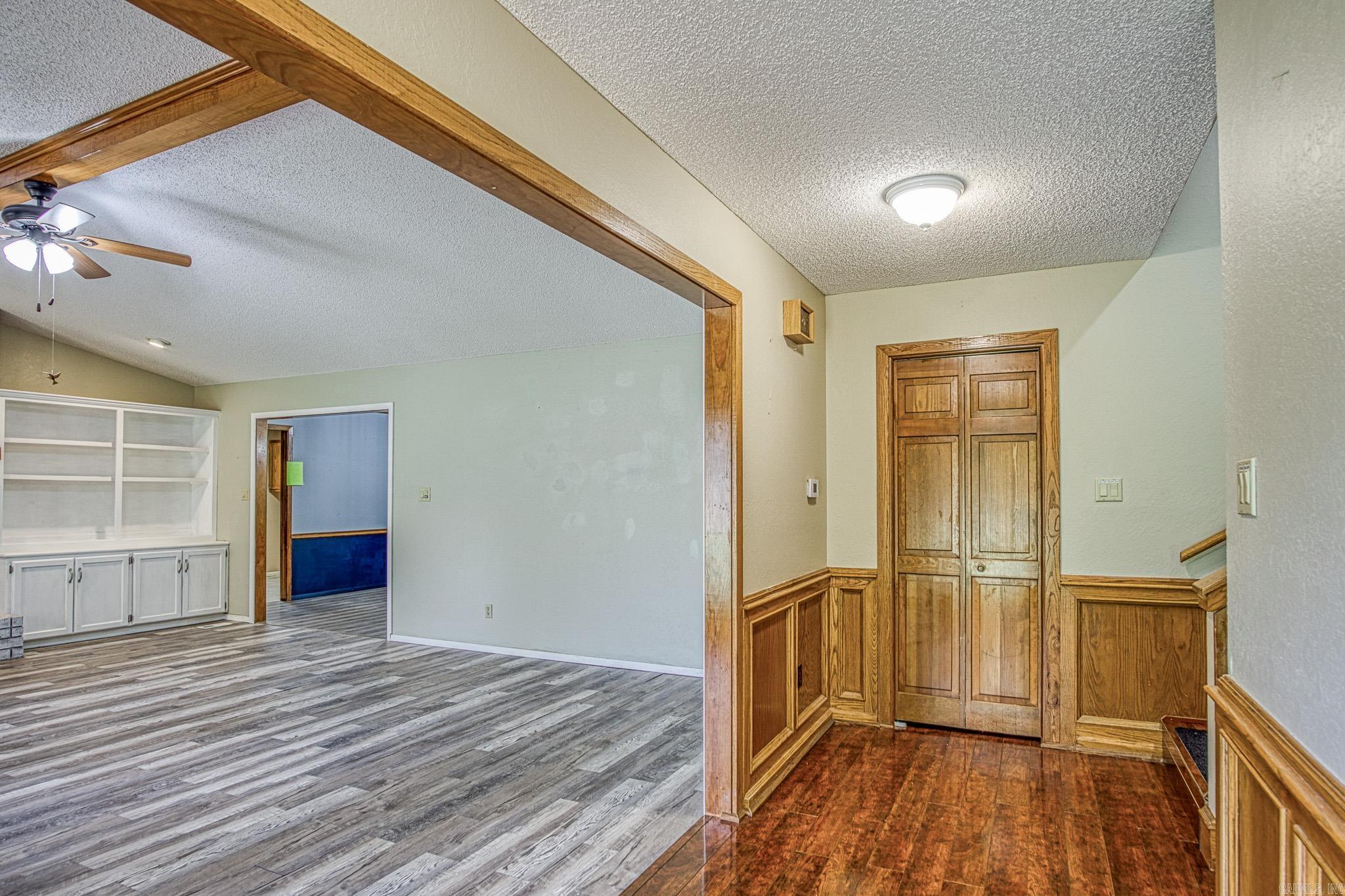 PINTUERERO - Residential