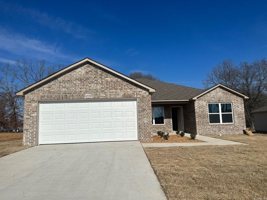Lowell II plan  Upgrades in this home: 14x7 uncovered patio, 60" fiberglass stand up shower in Master Bath, plumbing faucet upgrade 2, added cable jack, flush laminate bar top in Kitchen, raised ceilings in Living Areas per municipal requirements, Cheyenne style interior doors, baseboards level 2, full sod, microwave hood in Kitchen, smooth top range.   THIS HOME IS SCHEDULED TO BE COMPLETE IN EARLY OCTOBER. PLEASE NOTE: The city that governs this home is SHERWOOD. The mailing address for this property is NORTH LITTLE ROCK because of ZIP Code placement.