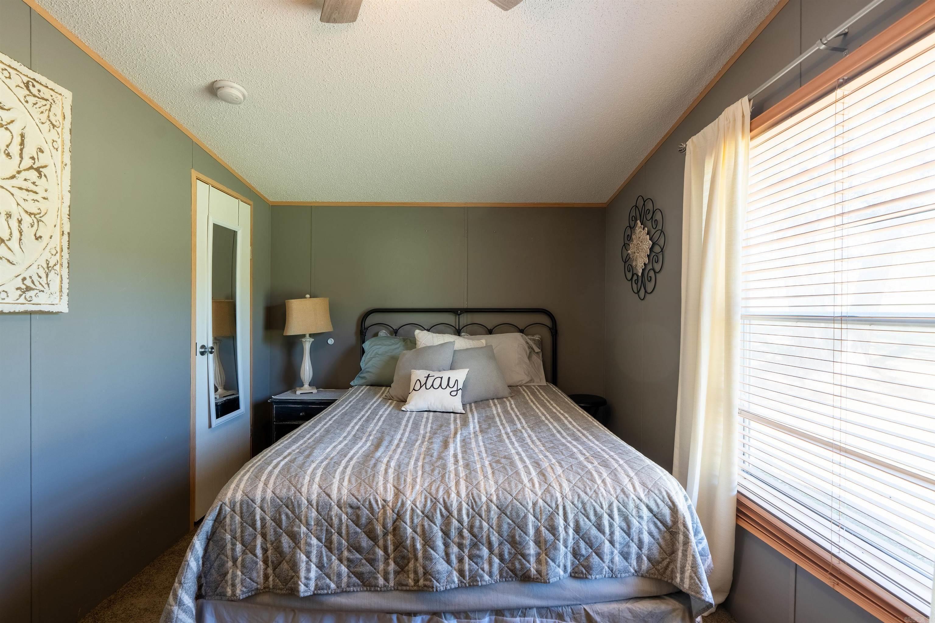 CEDAR FALLS - Residential