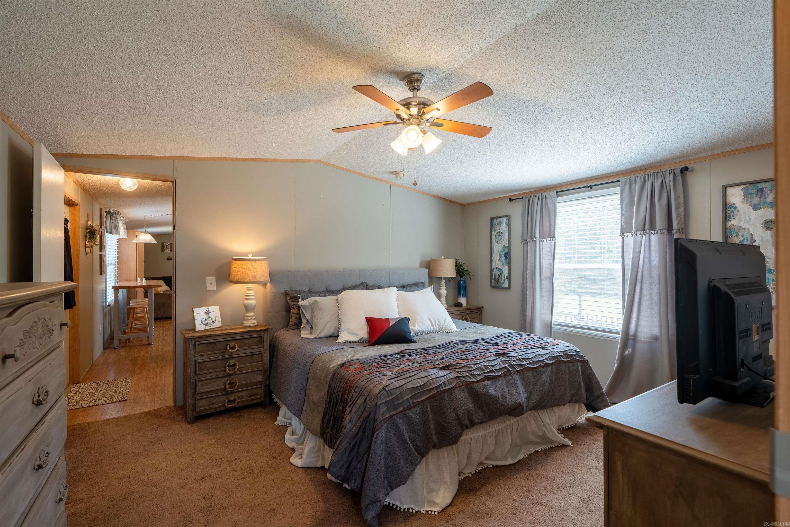 CEDAR FALLS - Residential