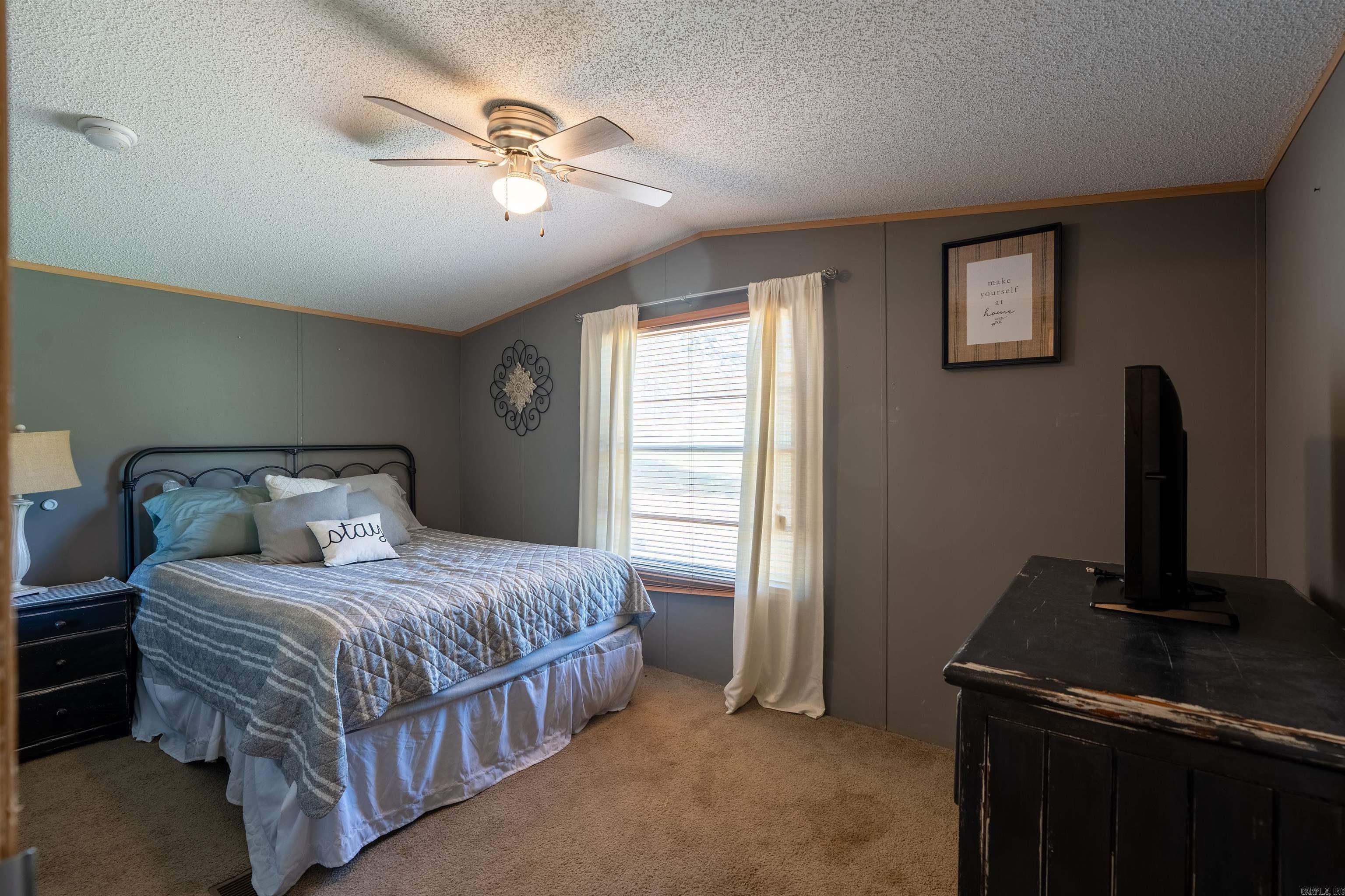 CEDAR FALLS - Residential