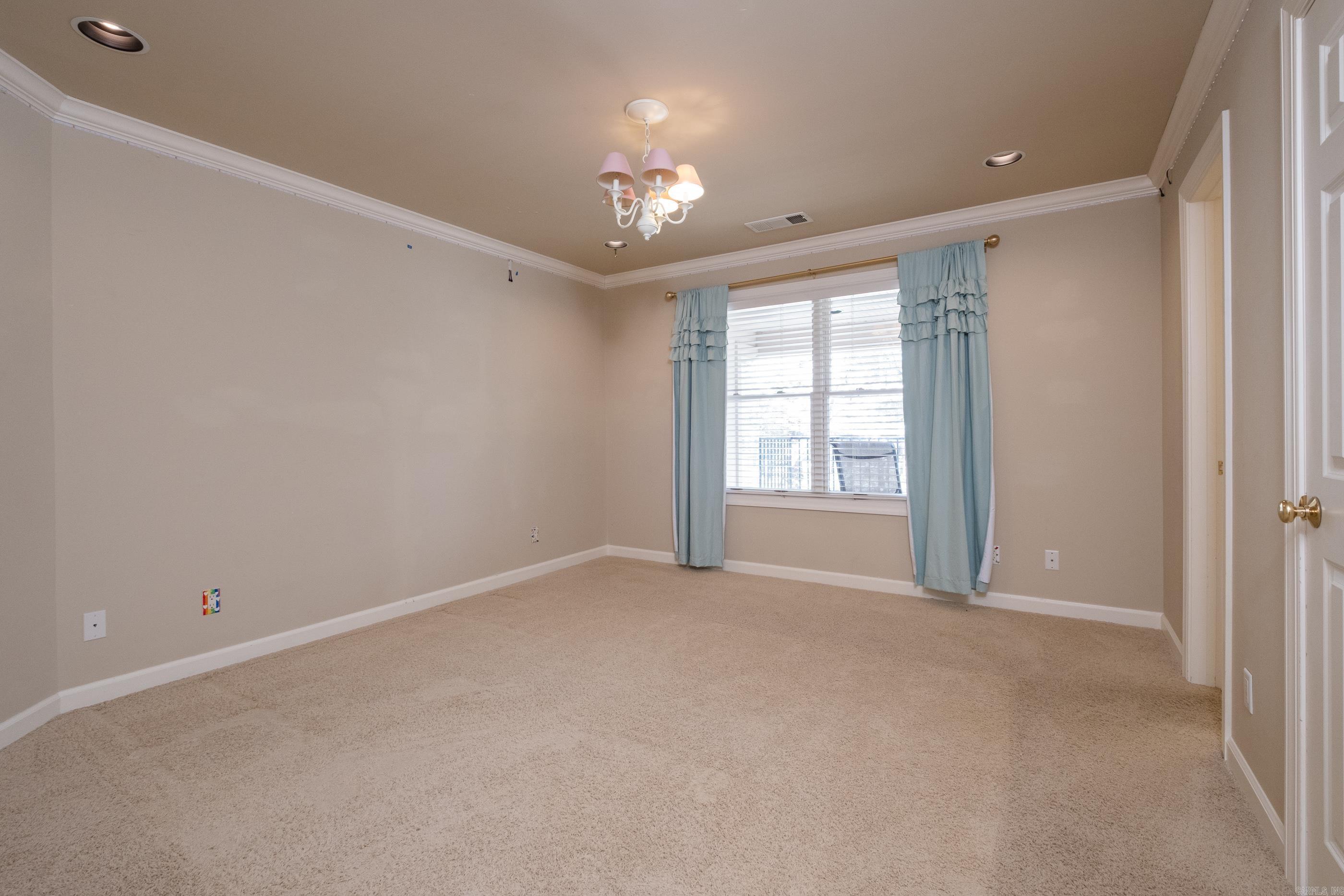 CHENAL VALLEY AVIGNON COURT - Residential