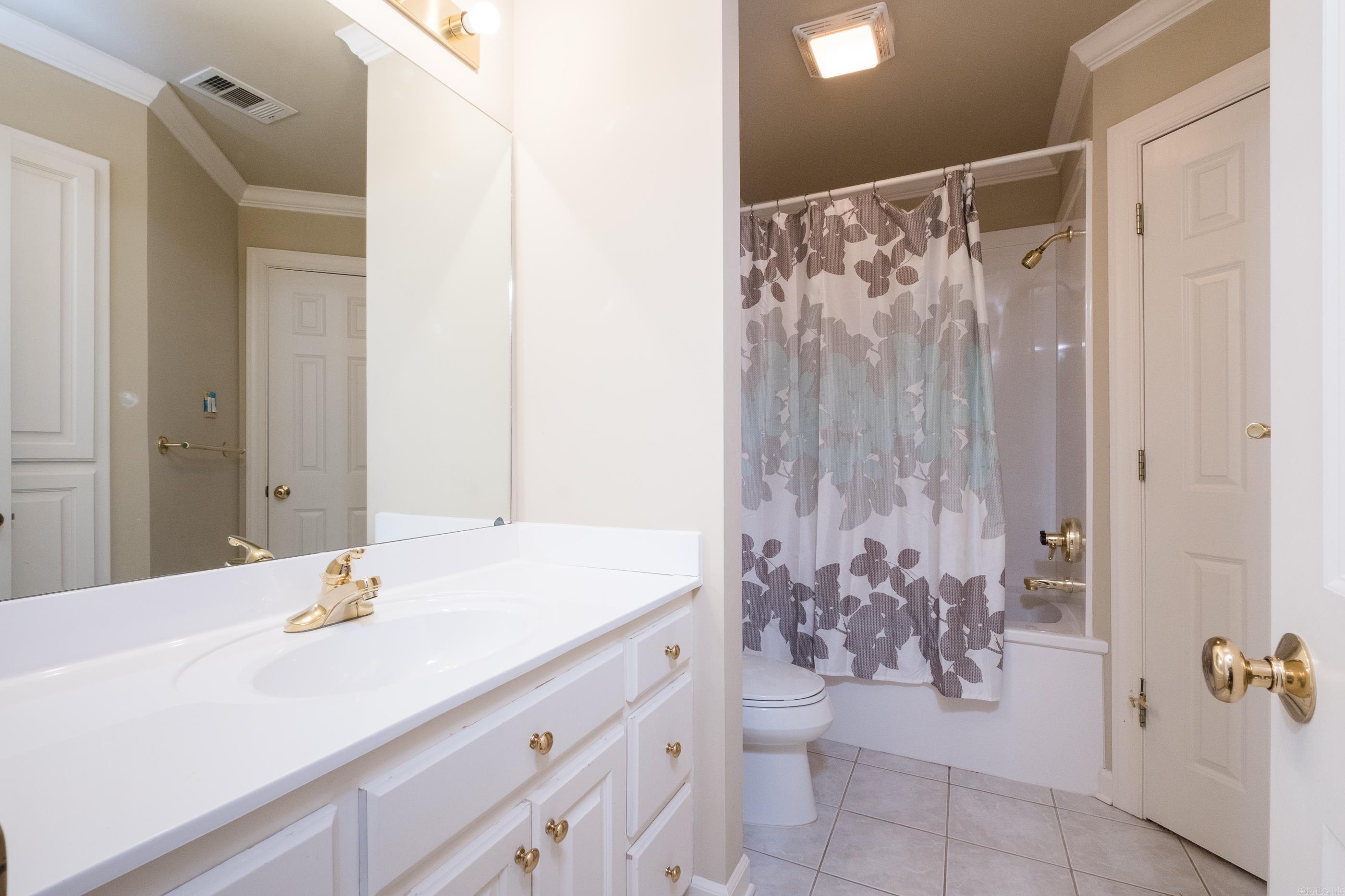 CHENAL VALLEY AVIGNON COURT - Residential