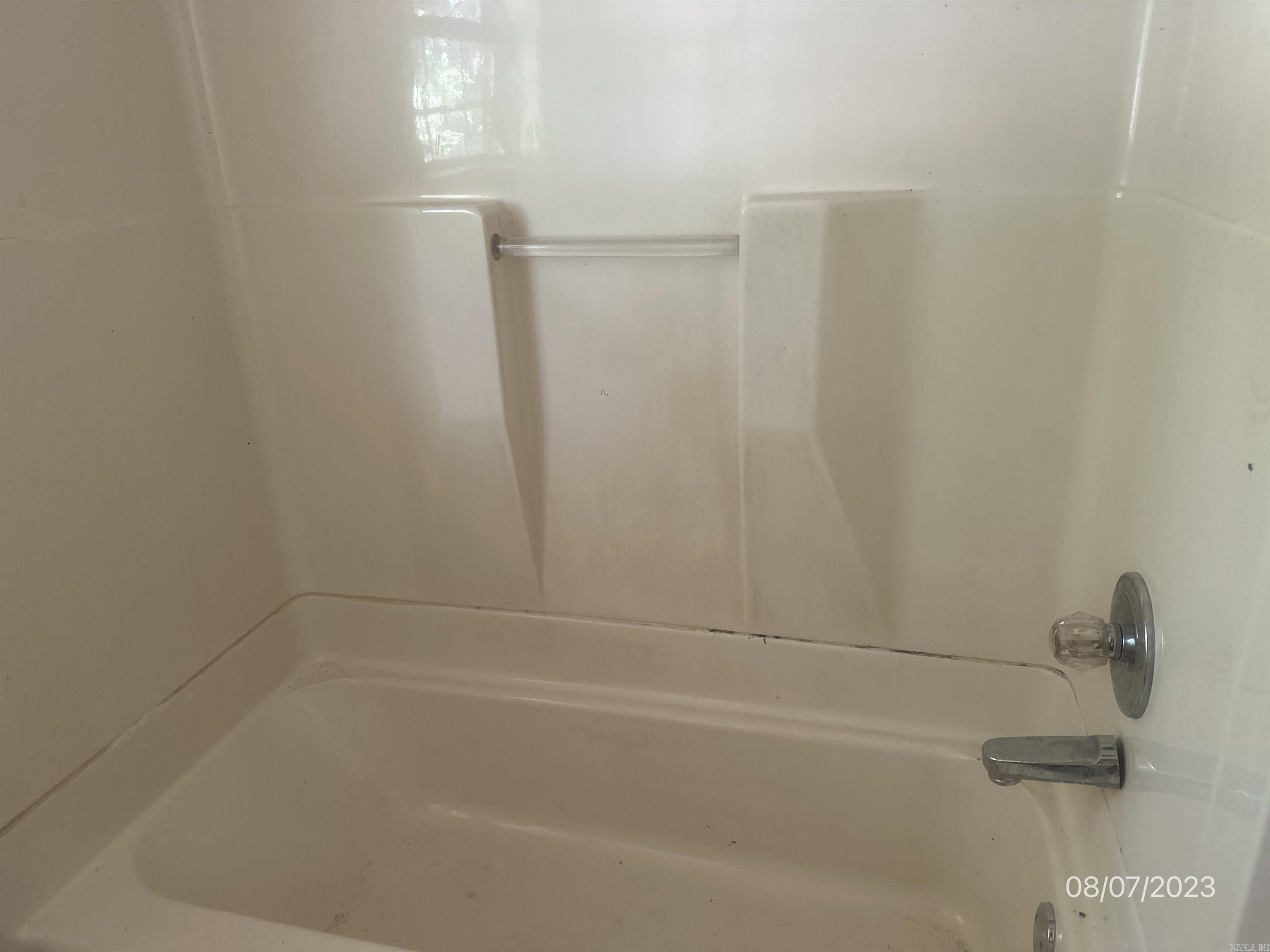 HENDERSON ROBINS - Residential