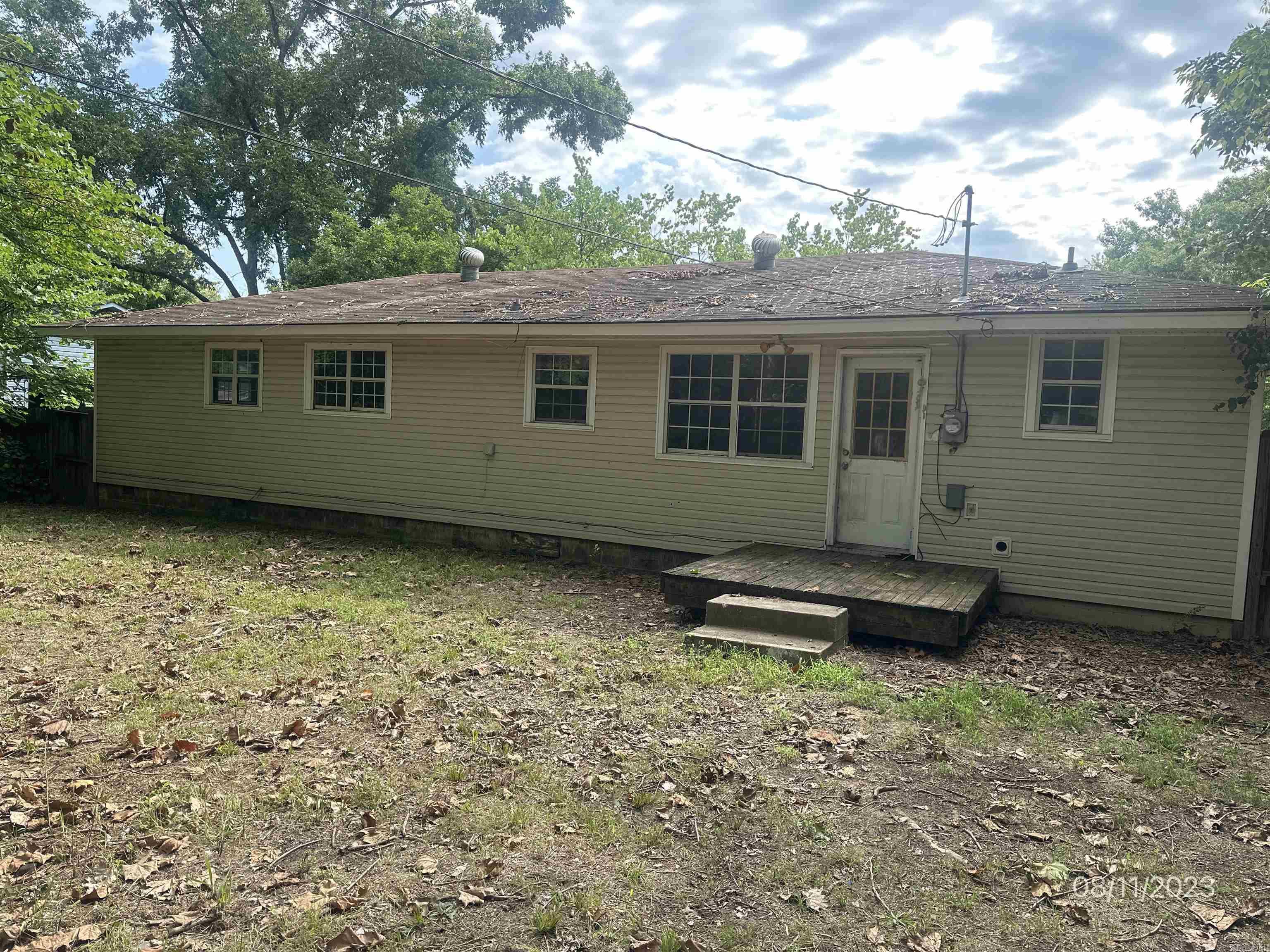 HENDERSON ROBINS - Residential