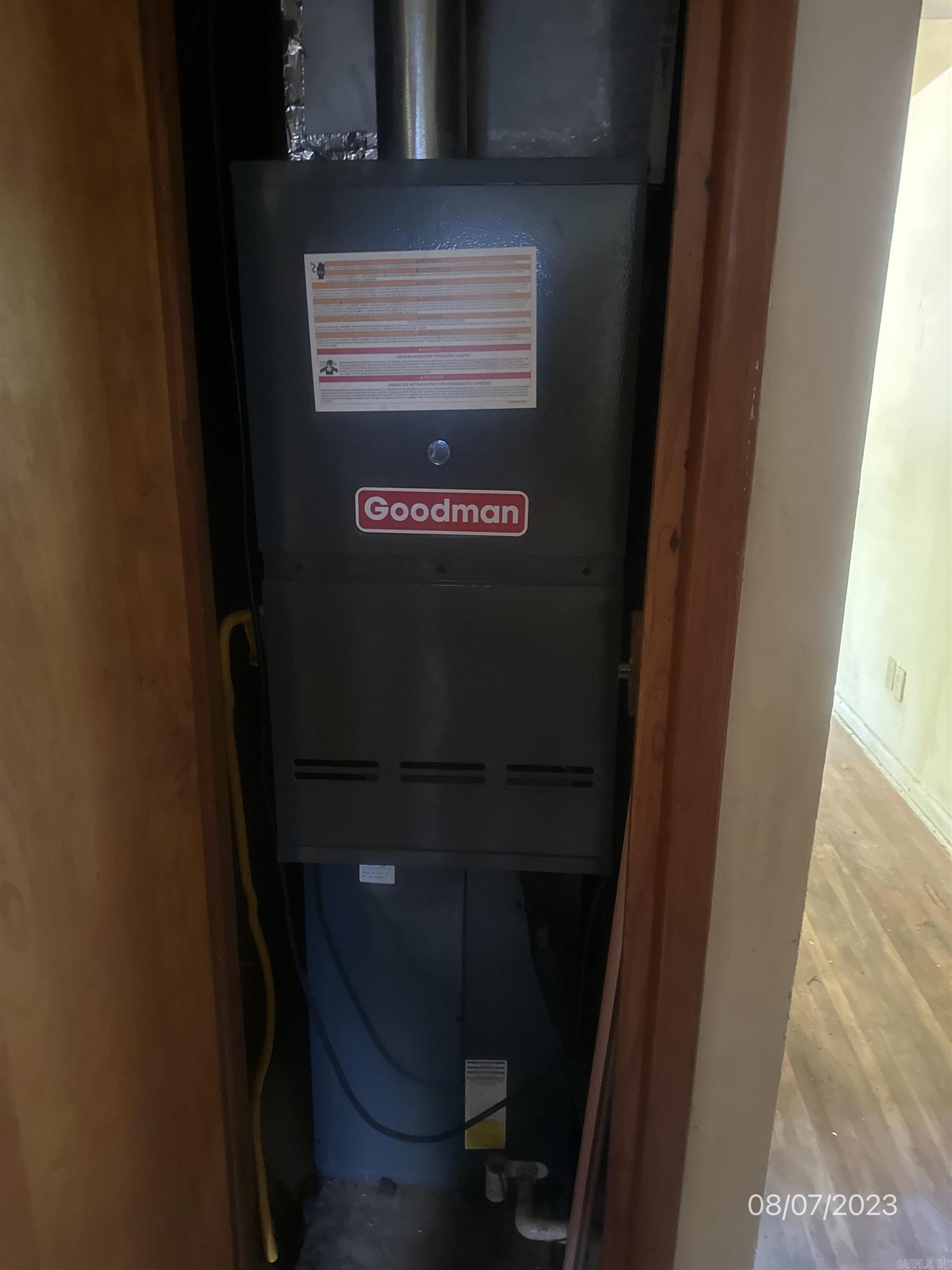 HENDERSON ROBINS - Residential