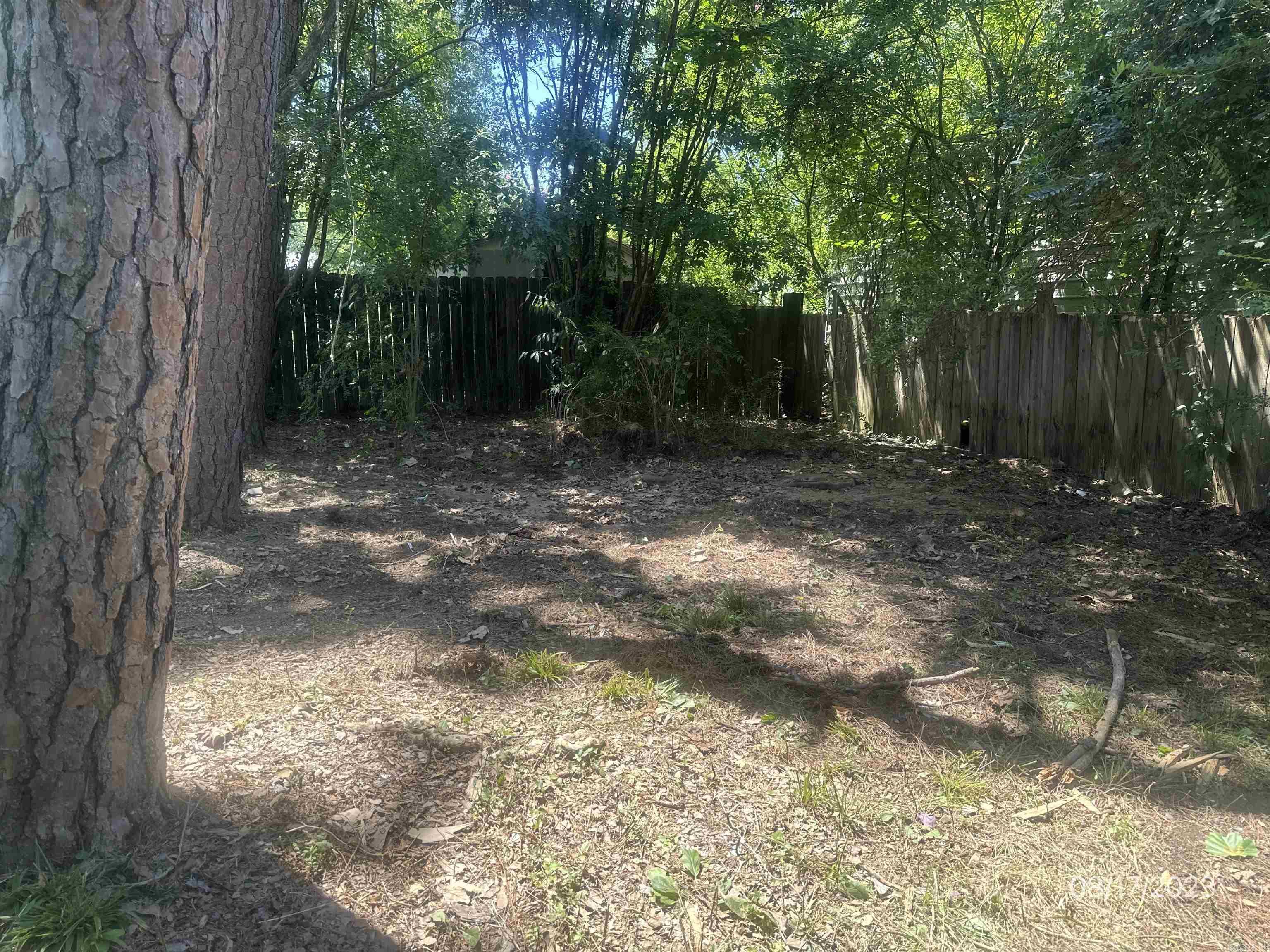 HENDERSON ROBINS - Residential