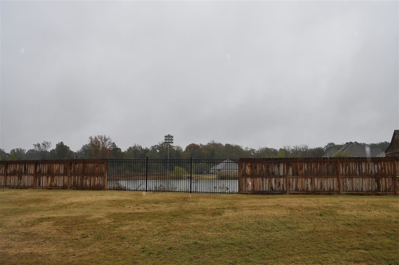 SHADOW CREEK - Residential