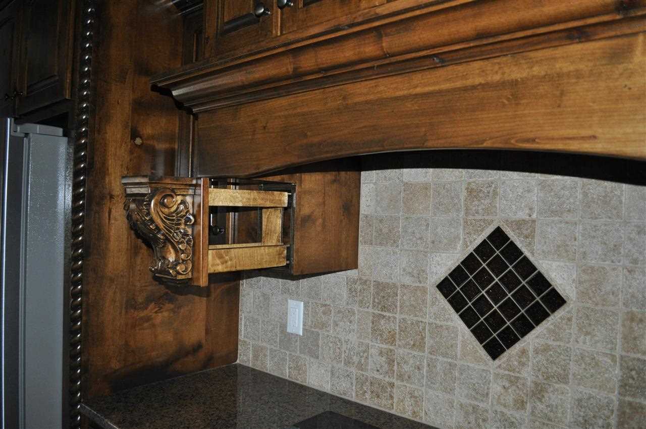 SHADOW CREEK - Residential