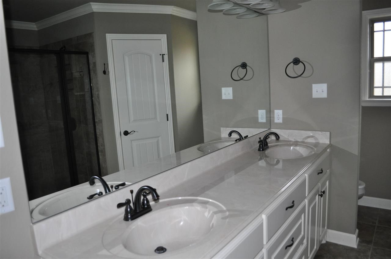 SHADOW CREEK - Residential