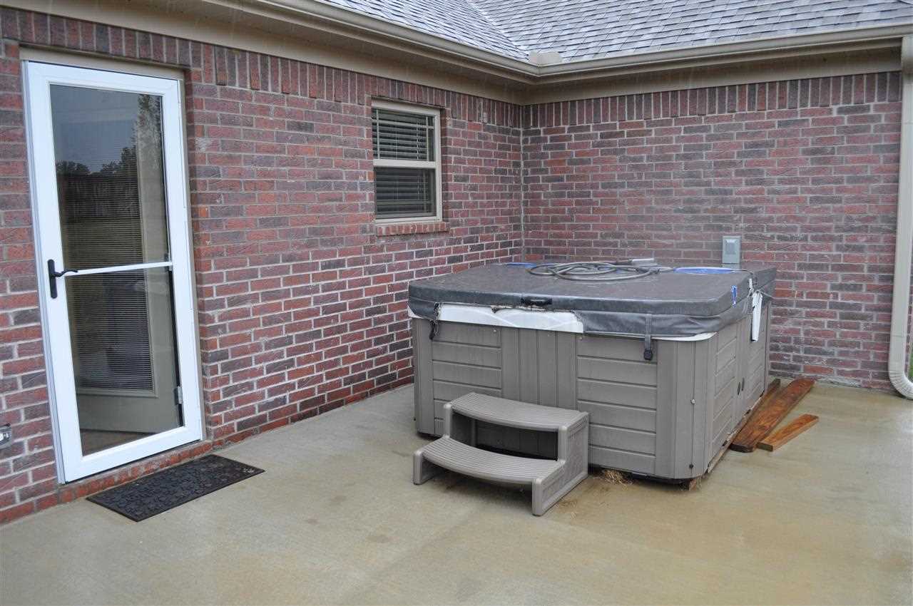 SHADOW CREEK - Residential