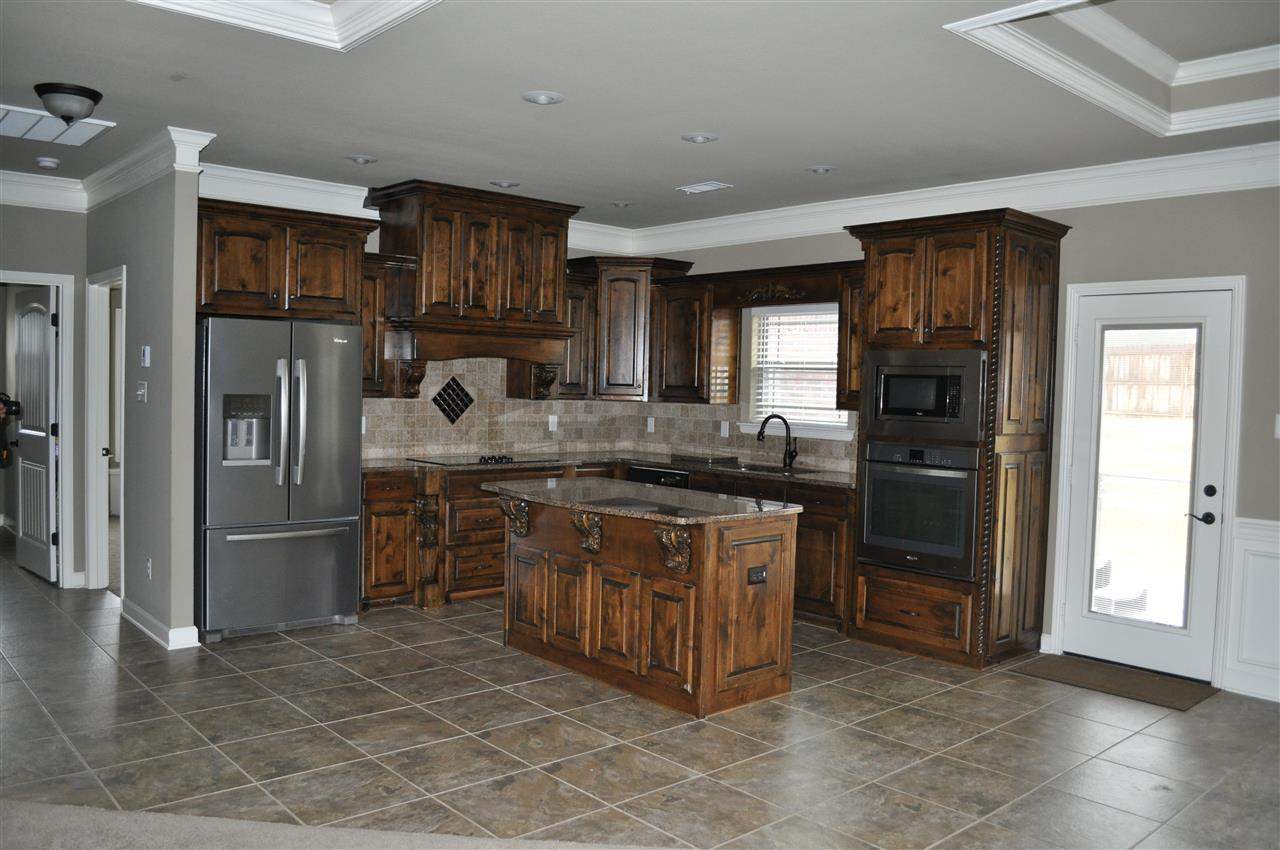 SHADOW CREEK - Residential