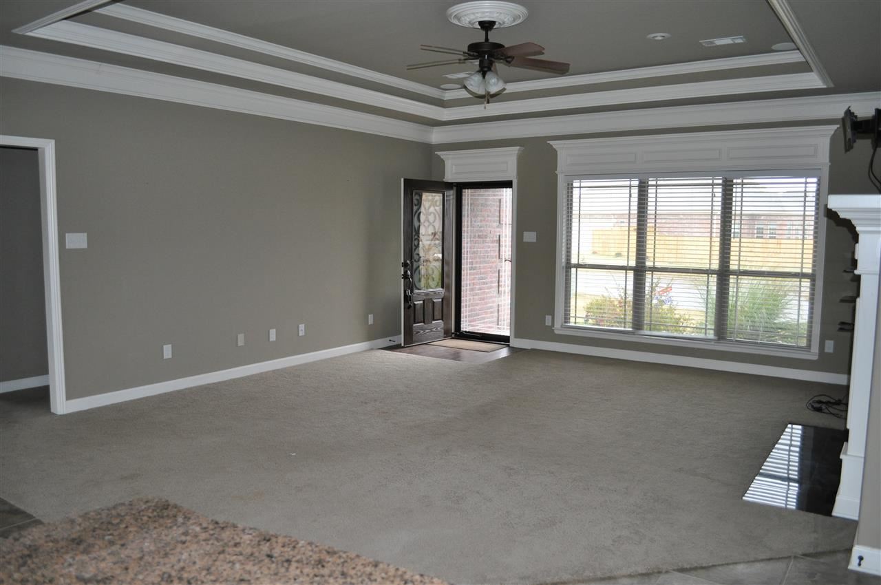 SHADOW CREEK - Residential