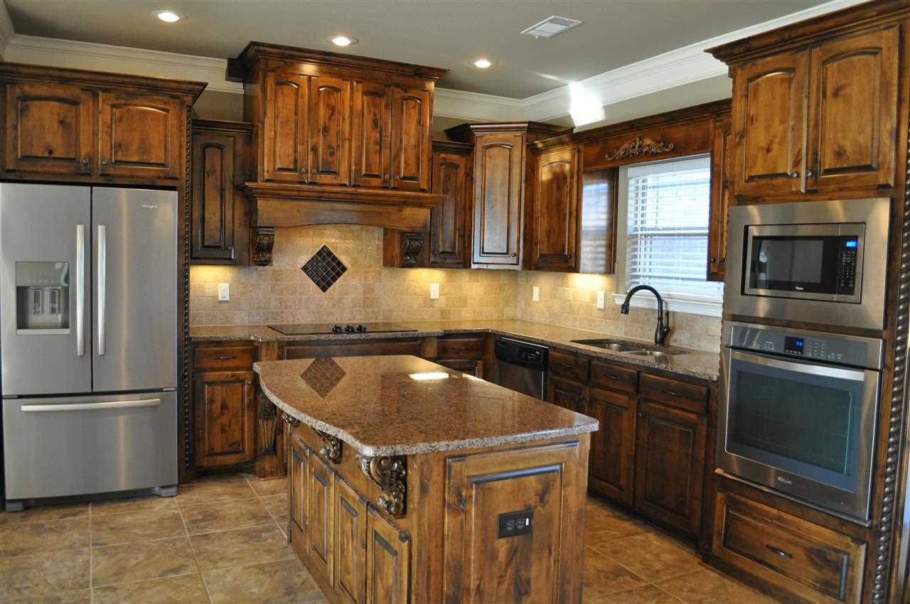 SHADOW CREEK - Residential