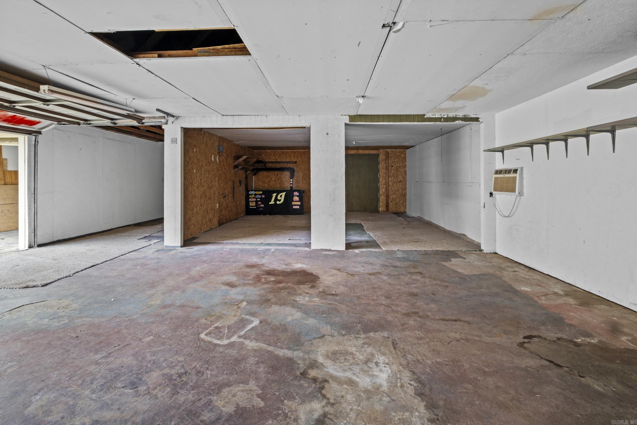 MARYLAND MANOR - Residential