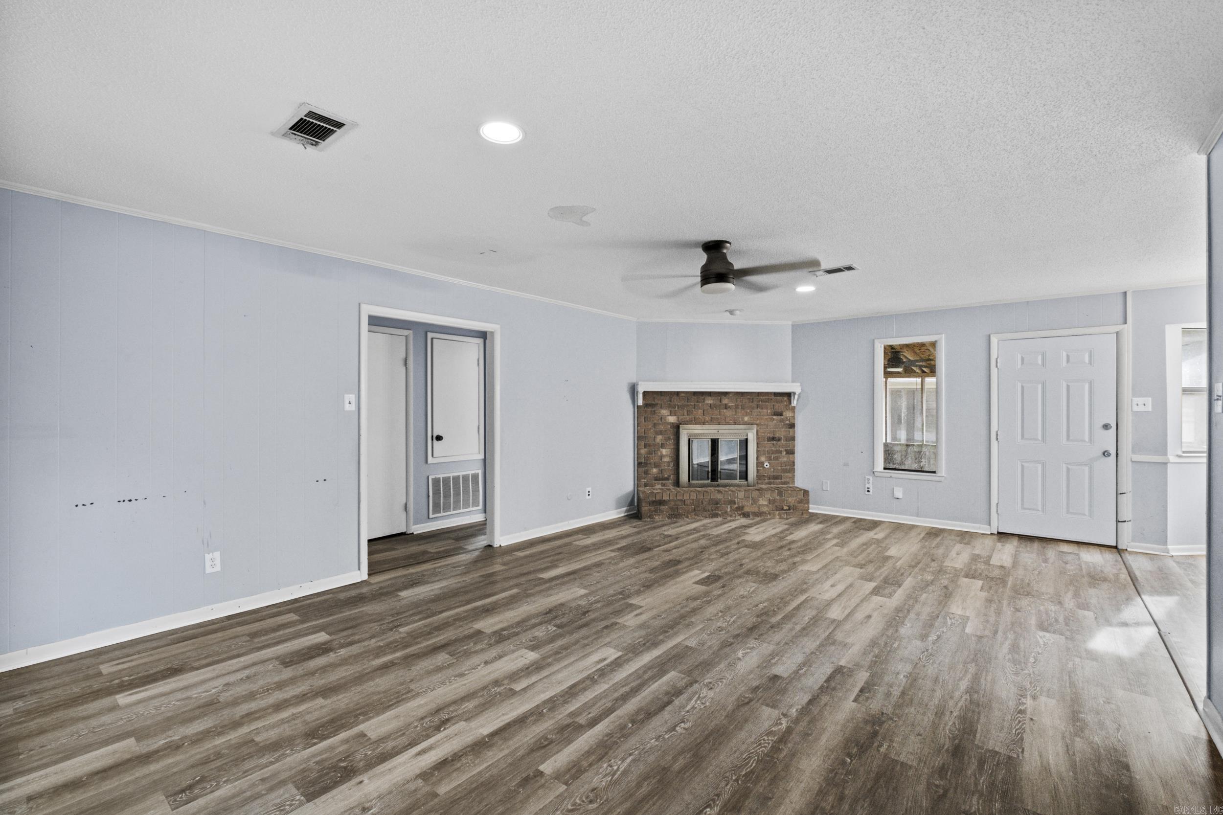 MARYLAND MANOR - Residential