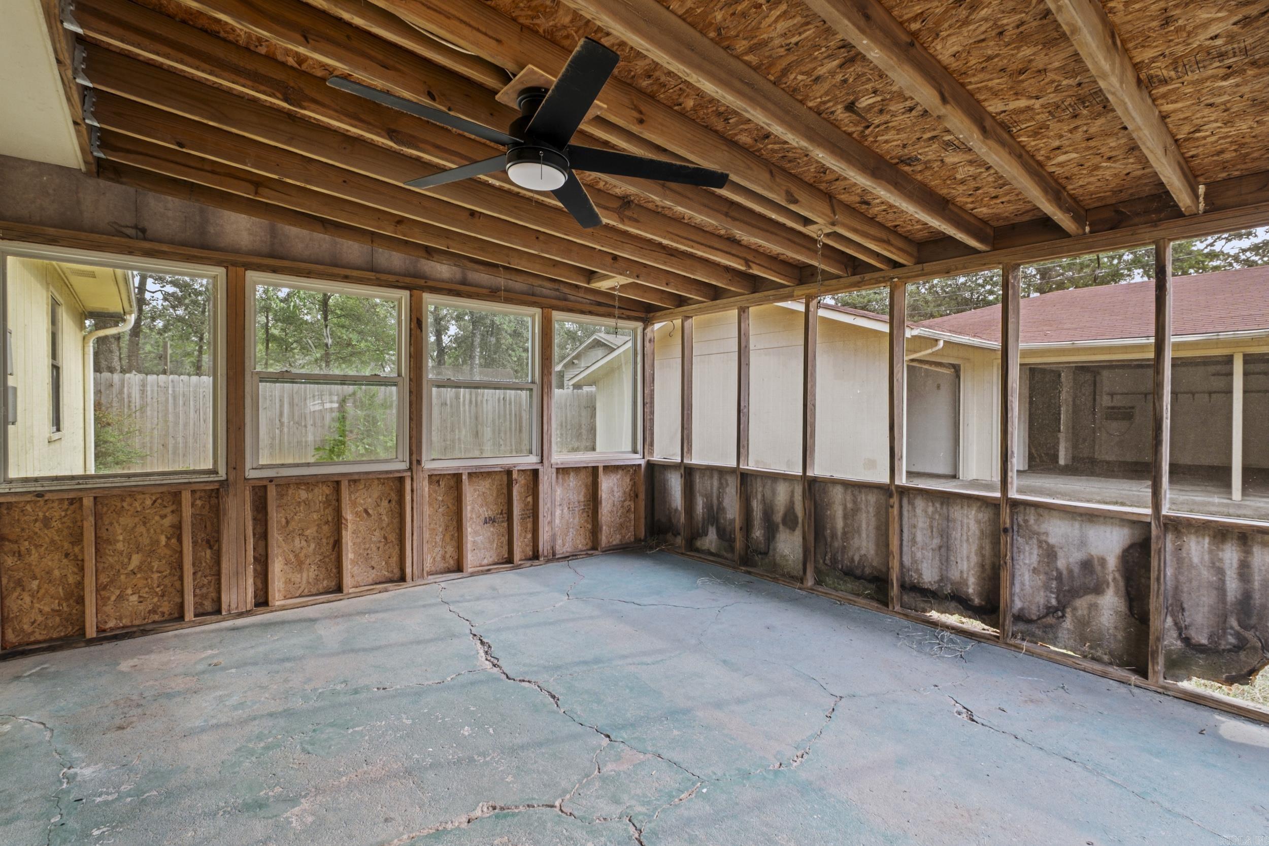 MARYLAND MANOR - Residential