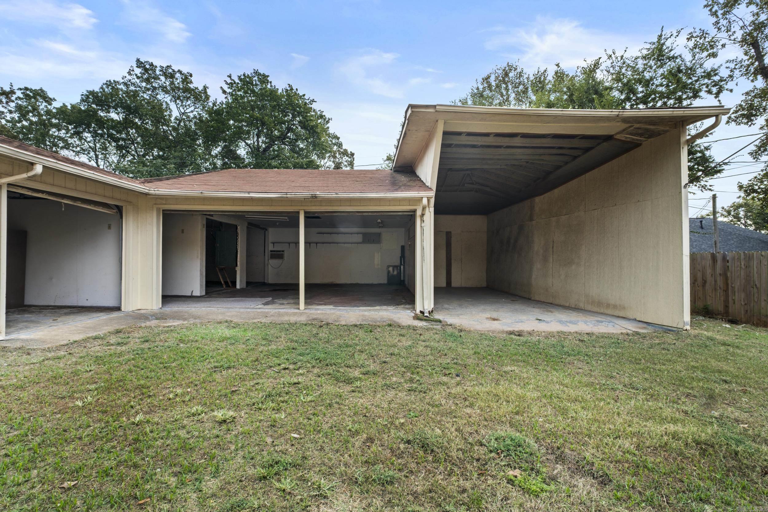 MARYLAND MANOR - Residential